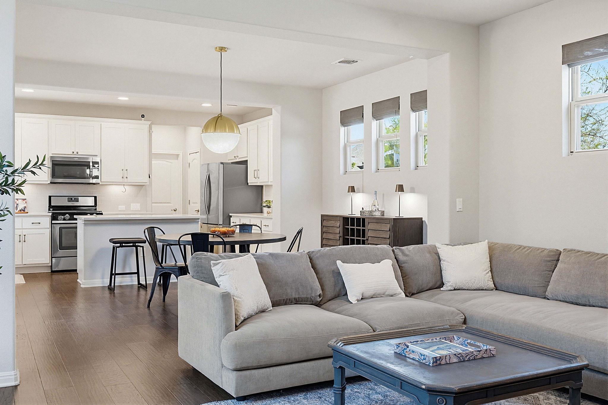 5820 Baythorne Dr, Austin, TX 78747