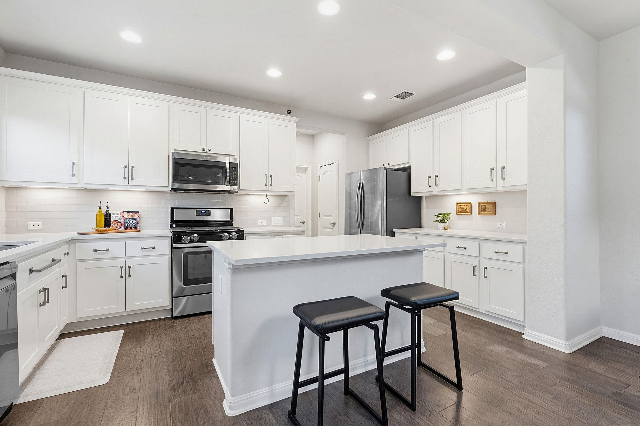 5820 Baythorne Dr, Austin, TX 78747