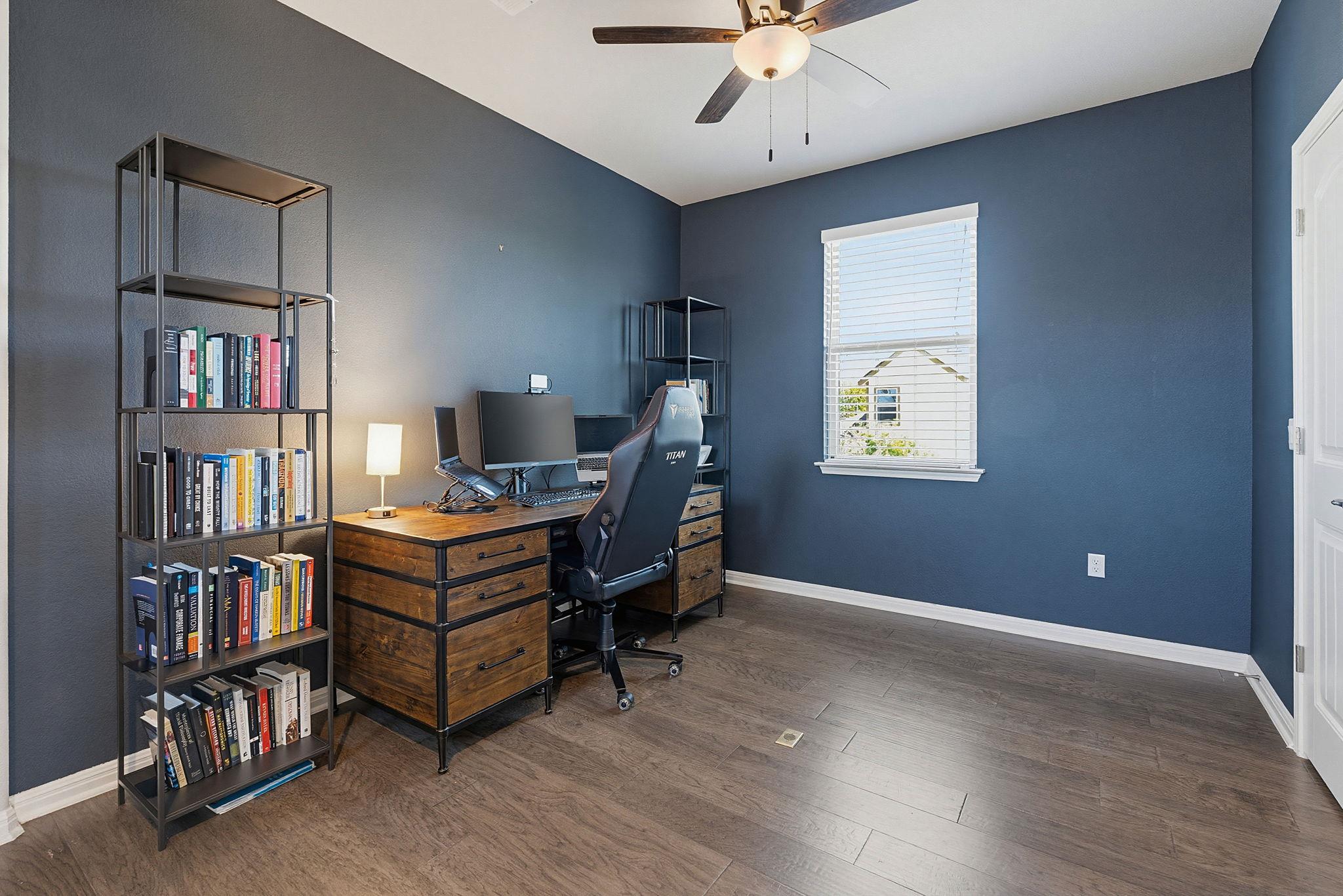 5820 Baythorne Dr, Austin, TX 78747