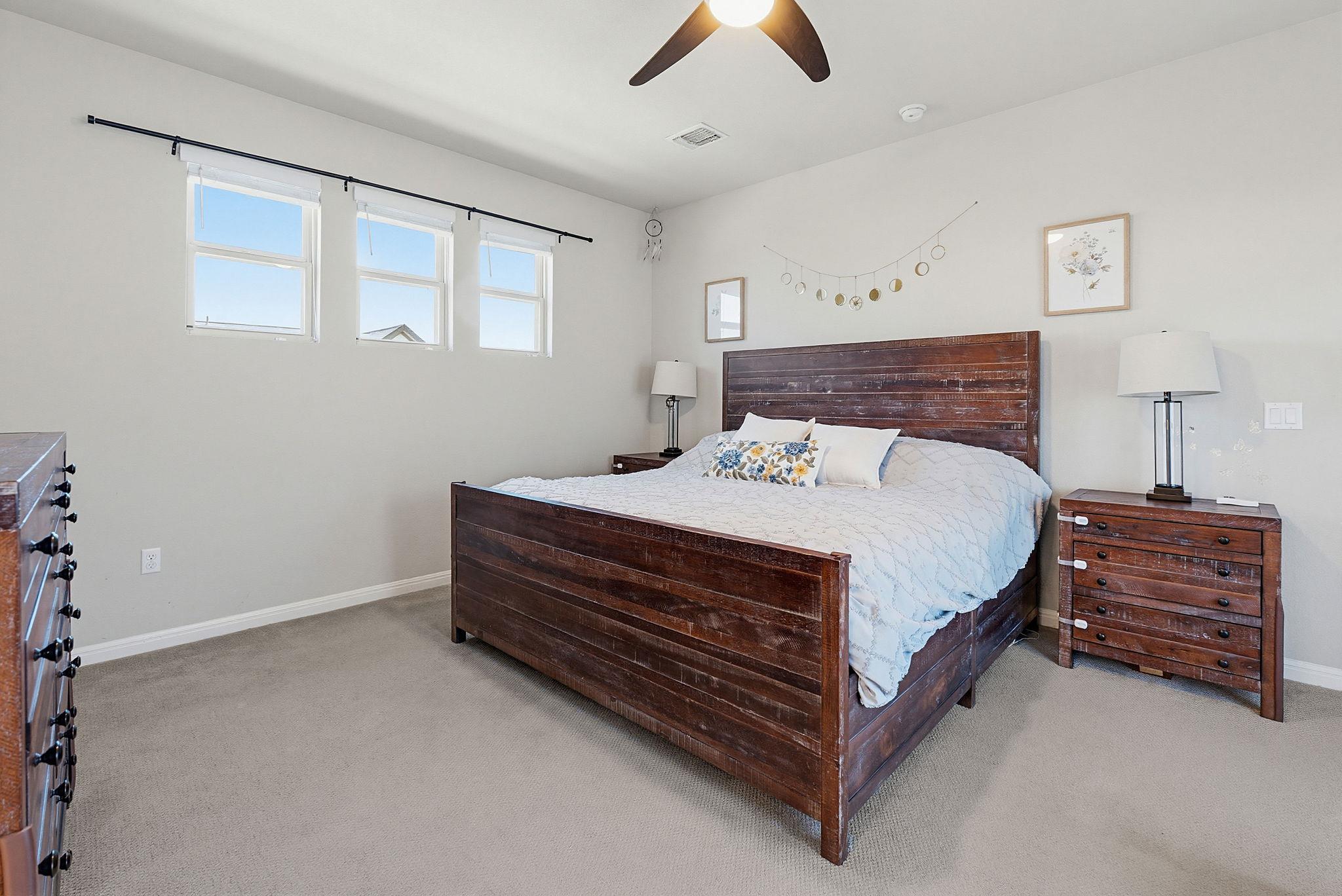 5820 Baythorne Dr, Austin, TX 78747