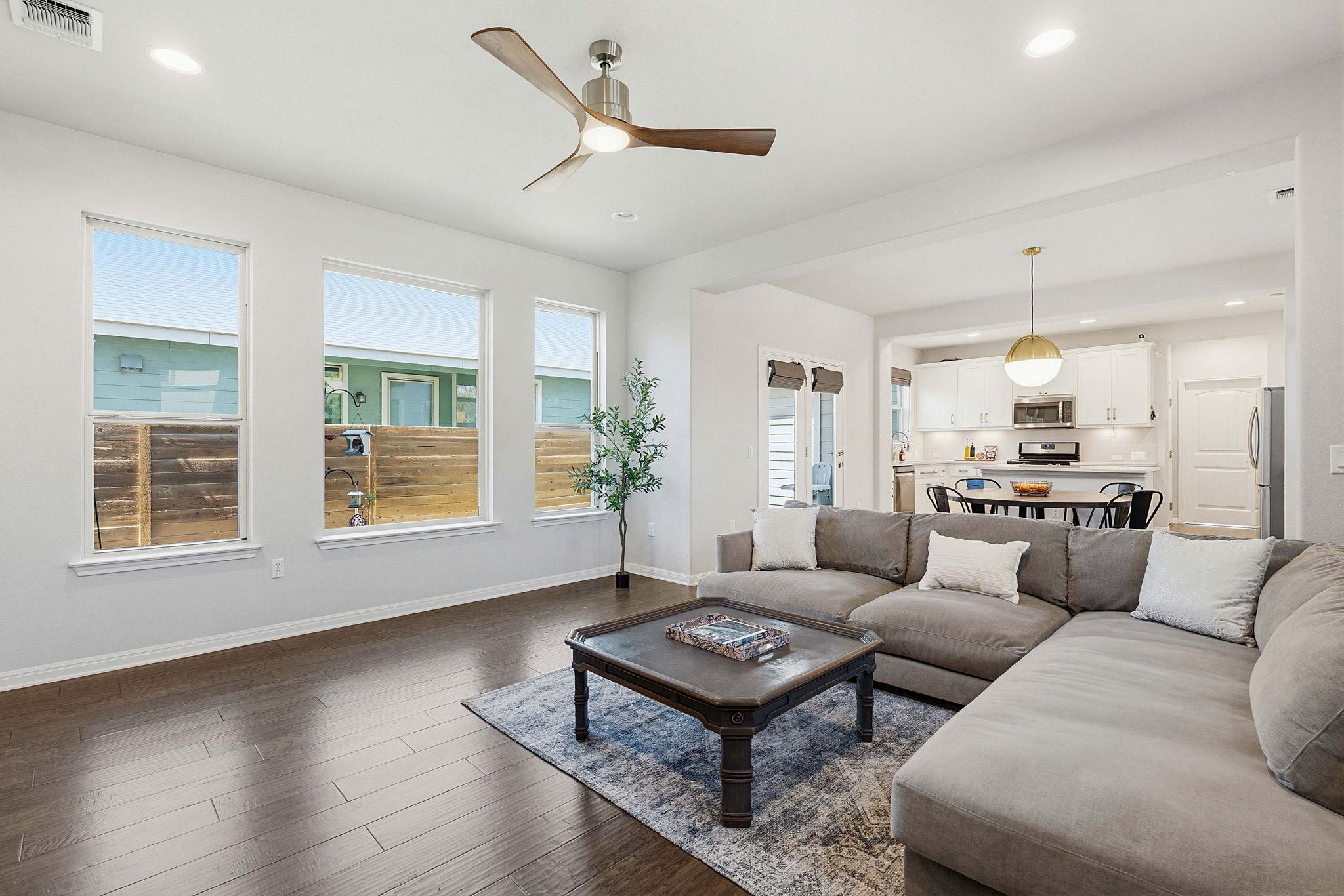 5820 Baythorne Dr, Austin, TX 78747