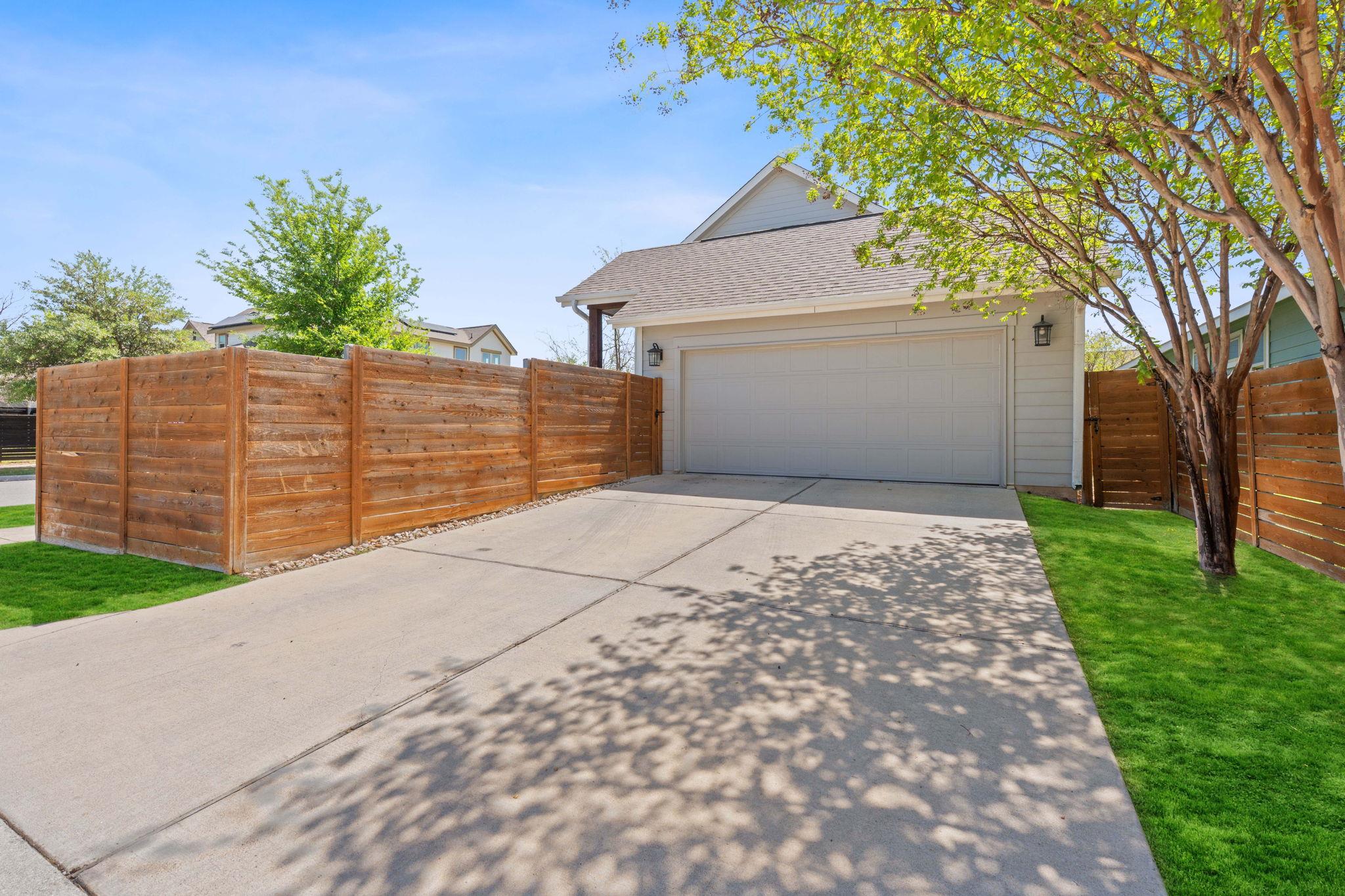 5820 Baythorne Dr, Austin, TX 78747