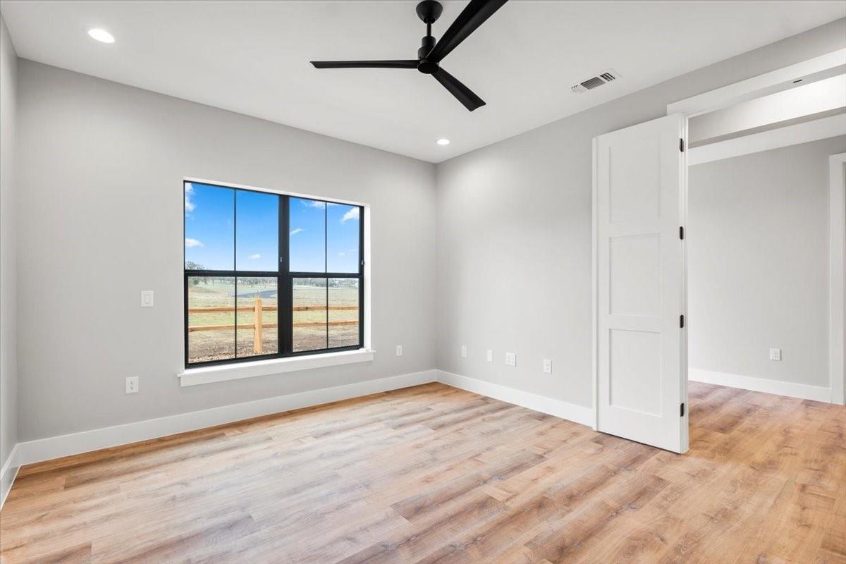 205 N Avenue, Johnson City, TX 78636