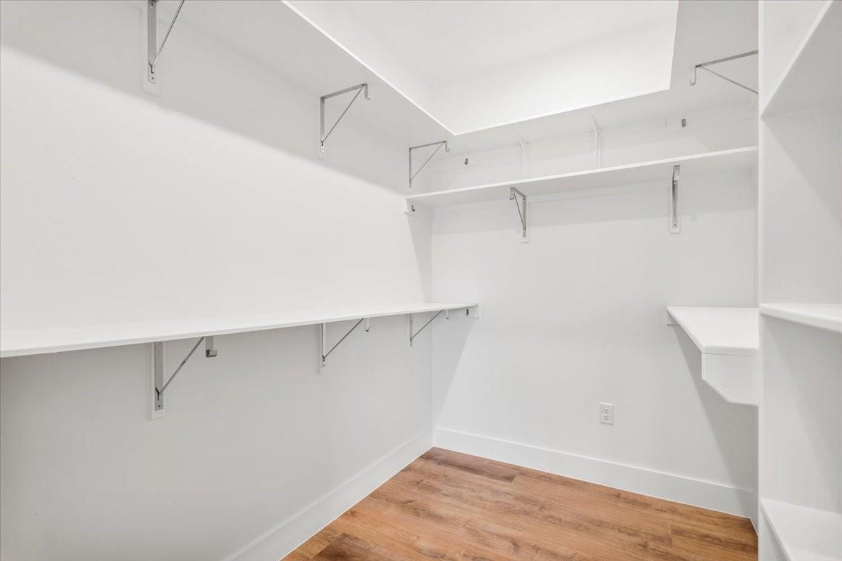 205 N Avenue, Johnson City, TX 78636