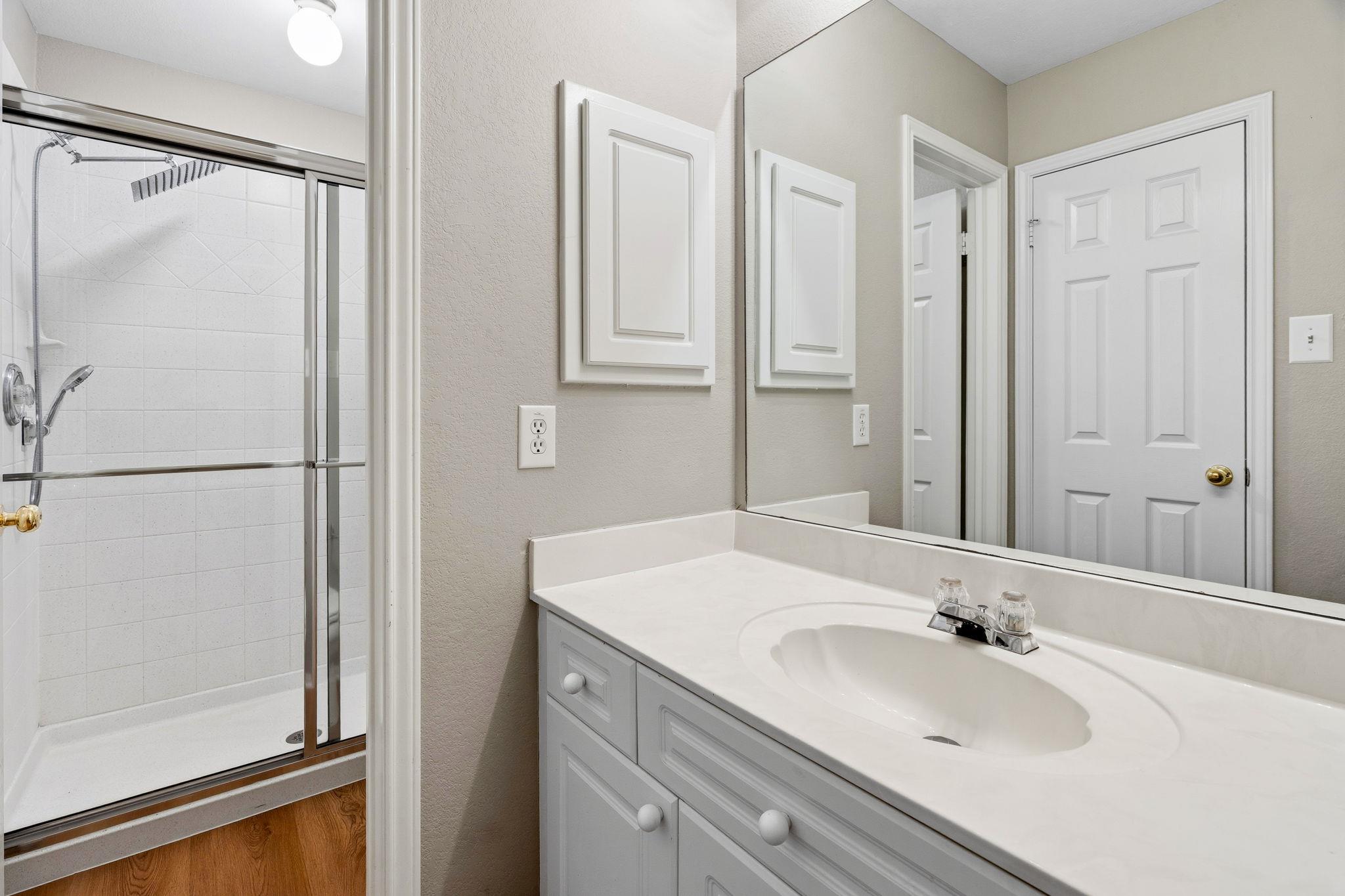 2300 Falkirk Cv, Round Rock, TX 78681