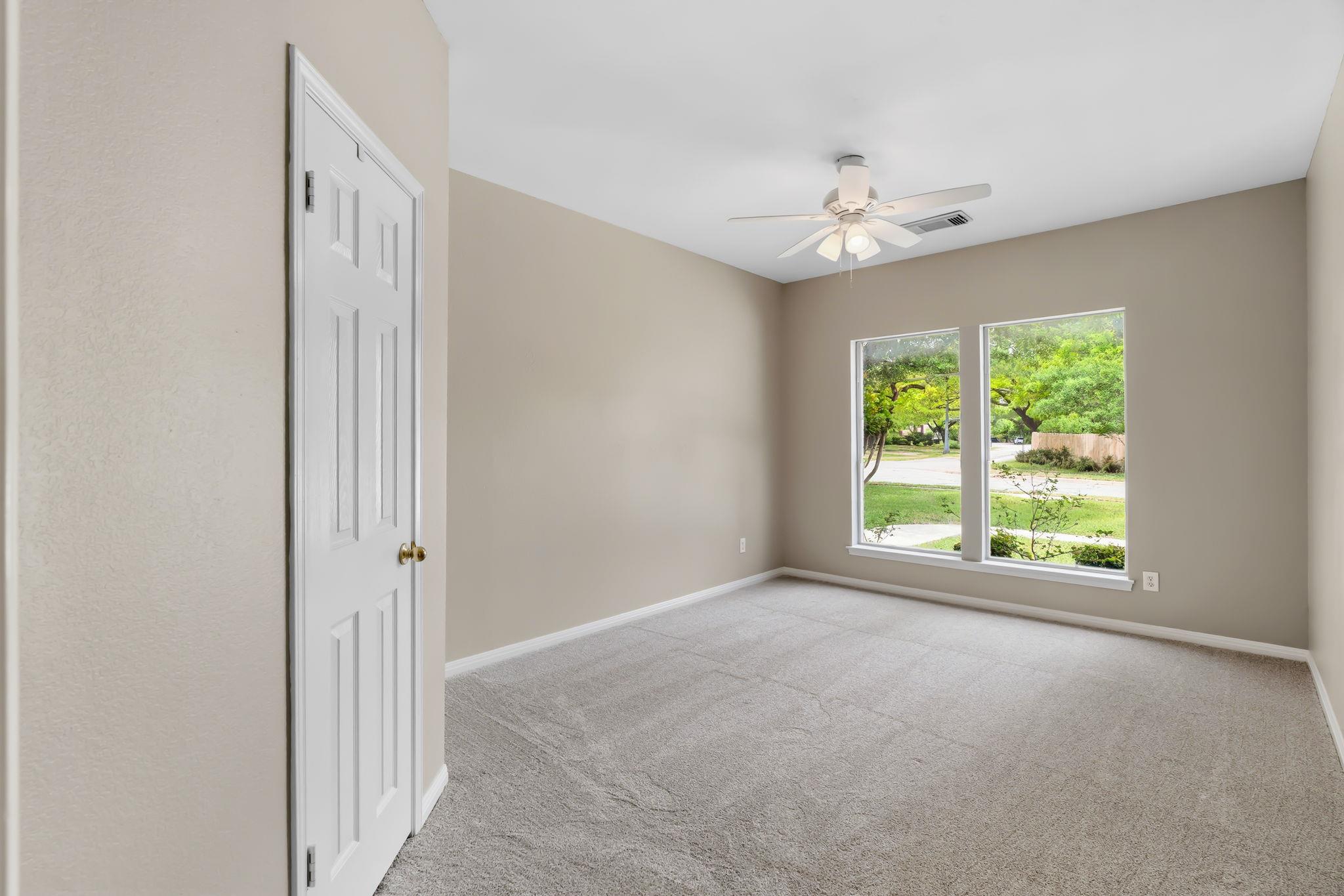 2300 Falkirk Cv, Round Rock, TX 78681