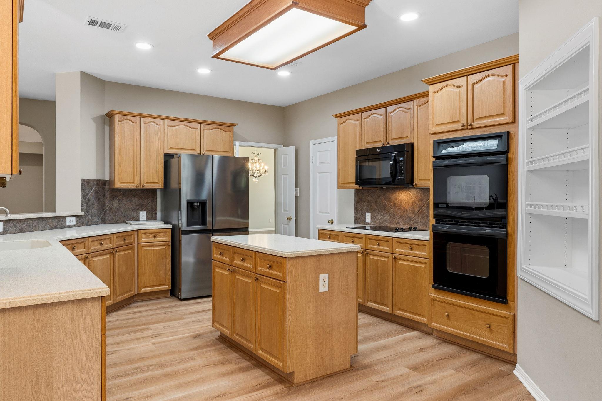 2300 Falkirk Cv, Round Rock, TX 78681