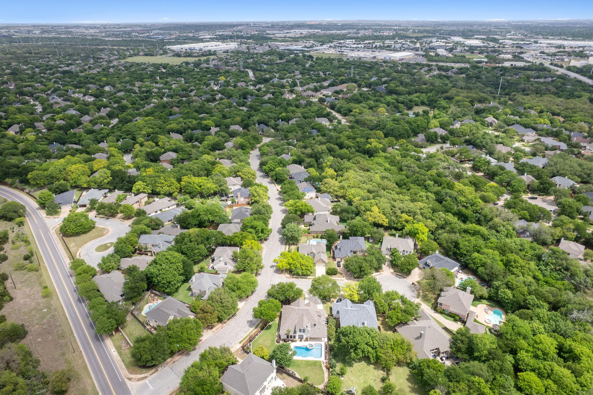 2300 Falkirk Cv, Round Rock, TX 78681