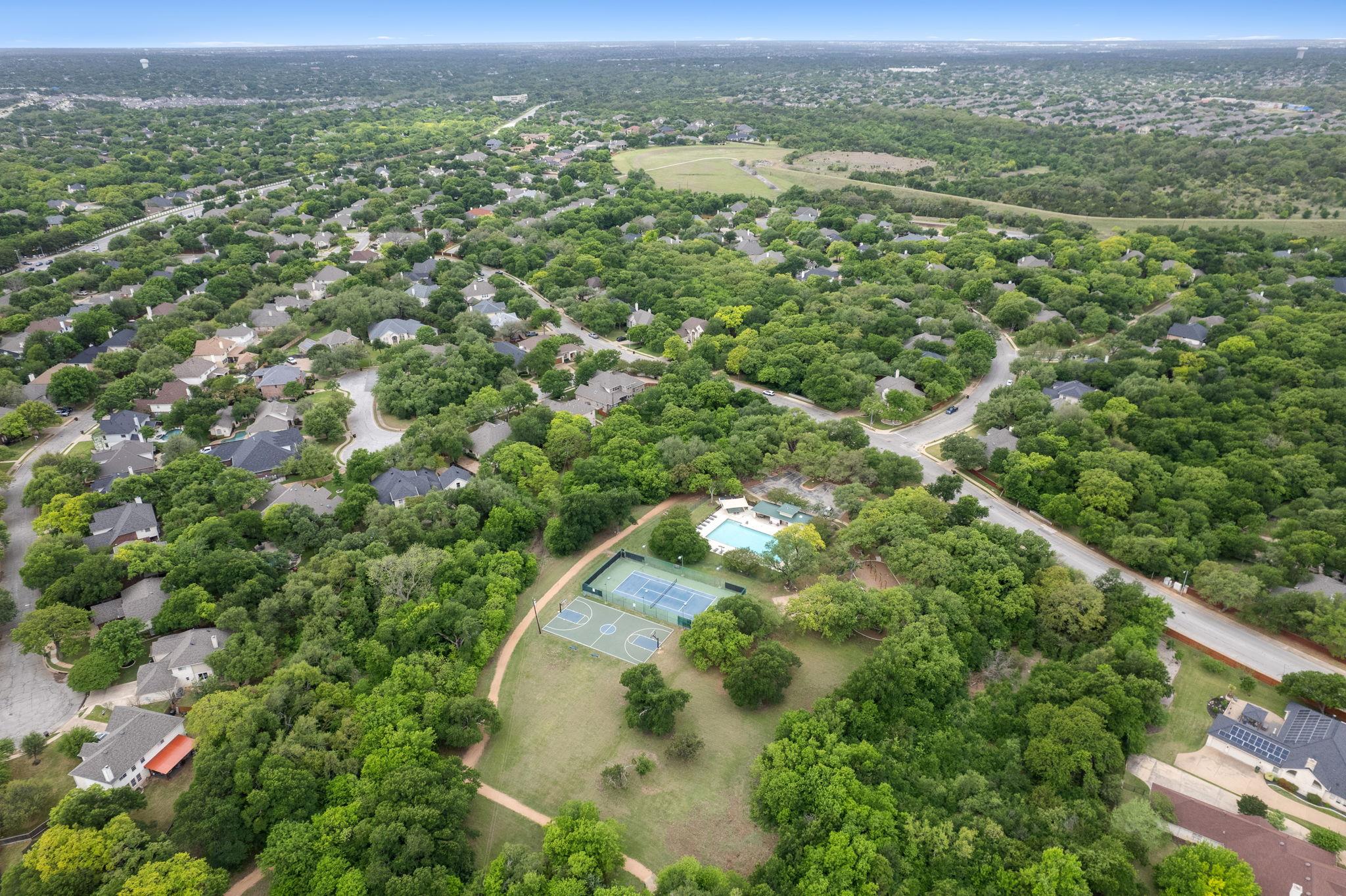 2300 Falkirk Cv, Round Rock, TX 78681