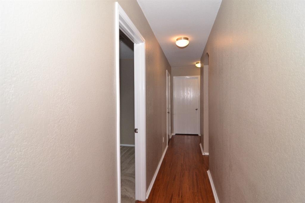 806 Municipal Dr, Leander, TX 78641