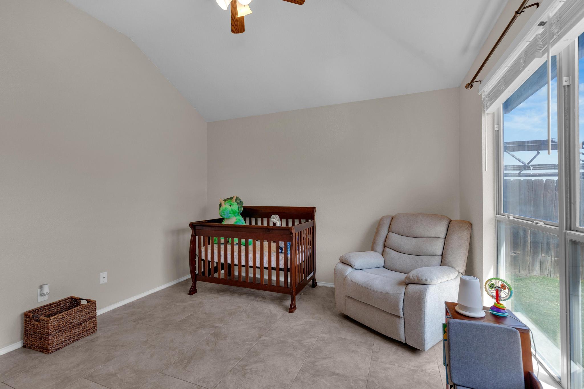 506 Carol Dr, Hutto, TX 78634