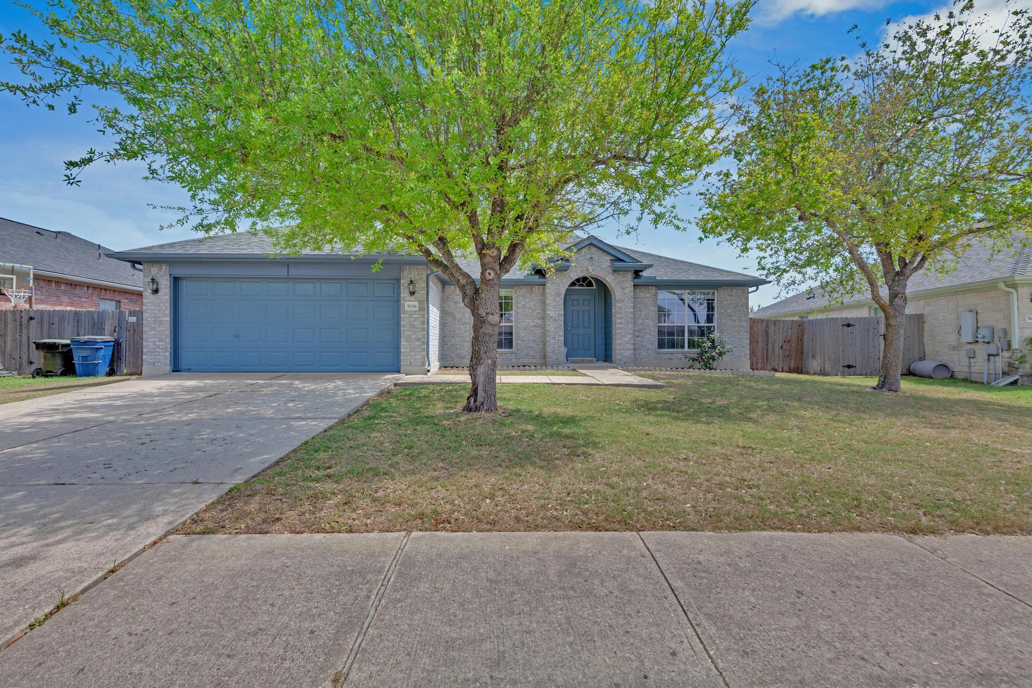 506 Carol Dr, Hutto, TX 78634