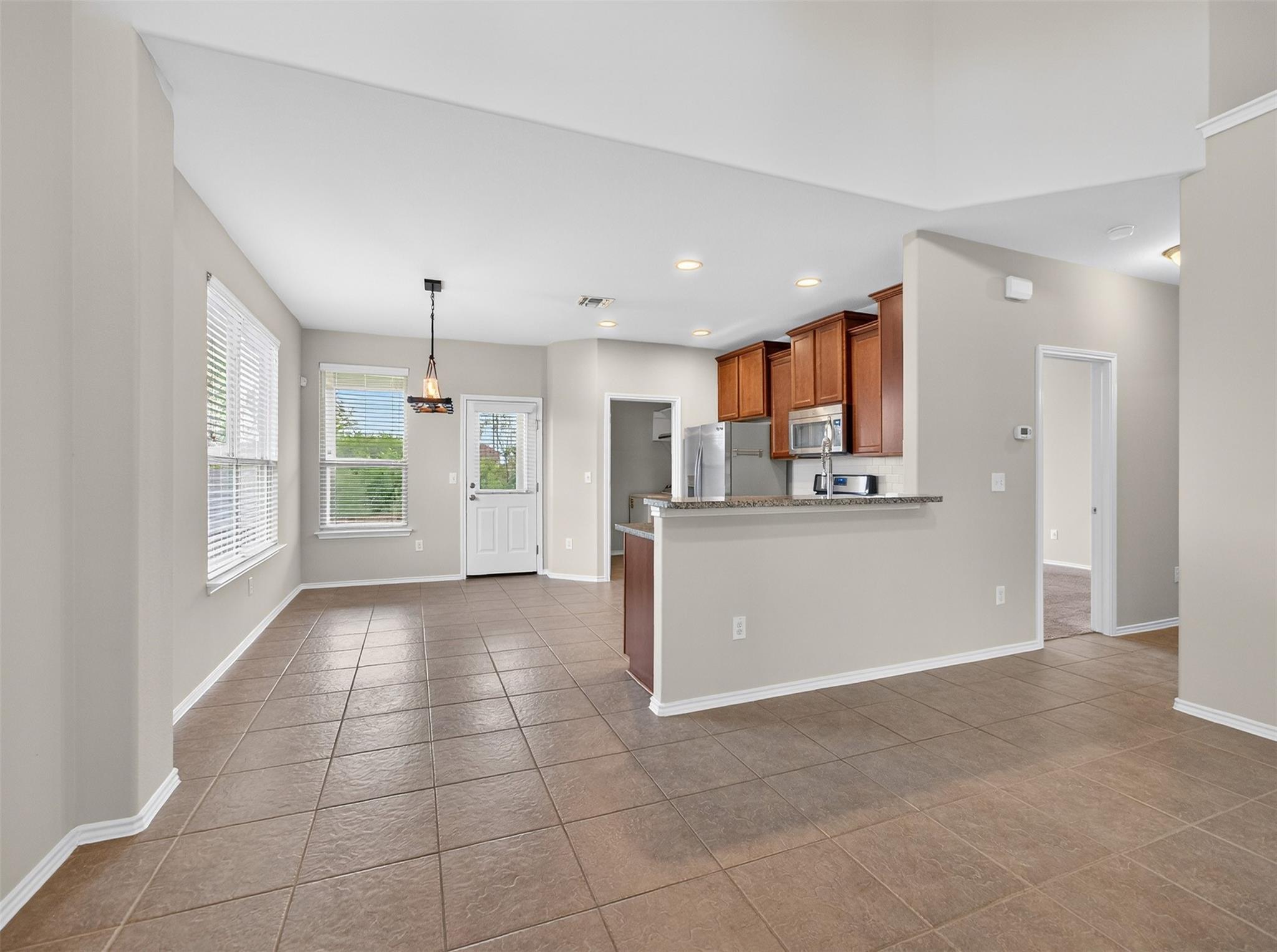 170 Albatross Cv, Buda, TX 78610