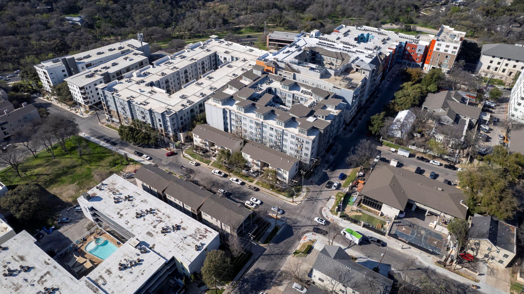 1100 W 25th St # 101, Austin, TX 78705