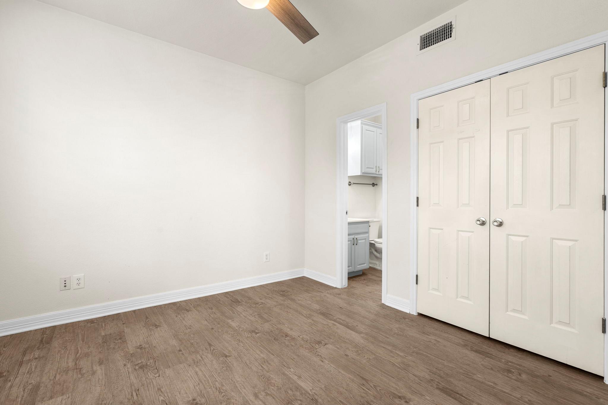 1100 W 25th St # 101, Austin, TX 78705