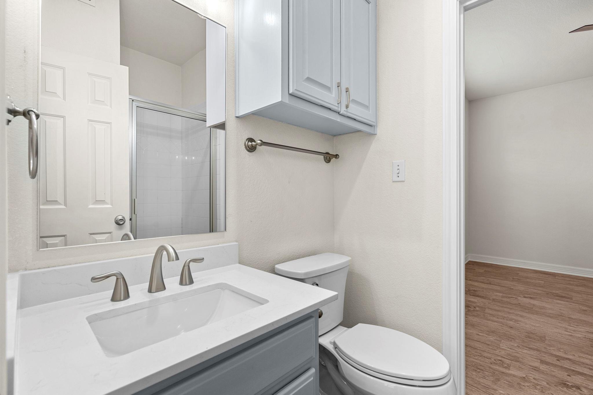 1100 W 25th St # 101, Austin, TX 78705