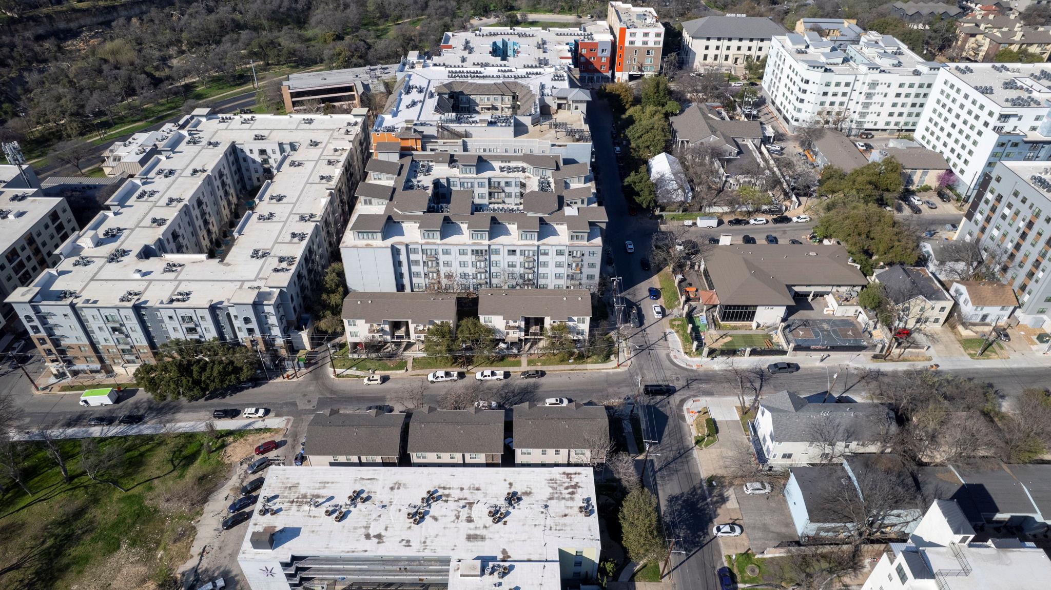 1100 W 25th St # 101, Austin, TX 78705