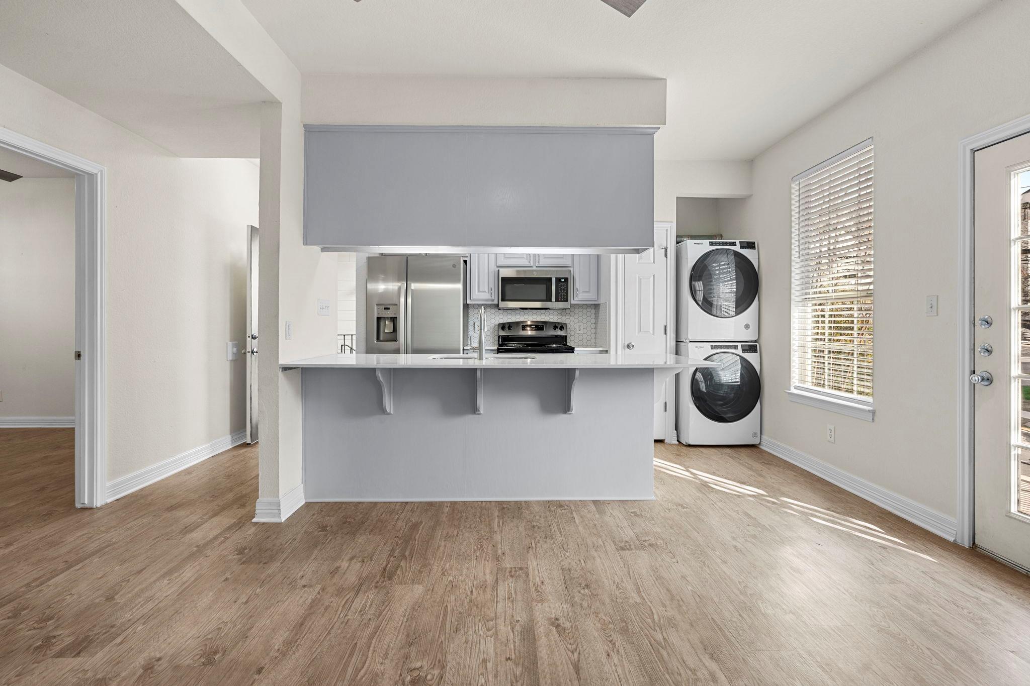 1100 W 25th St # 101, Austin, TX 78705