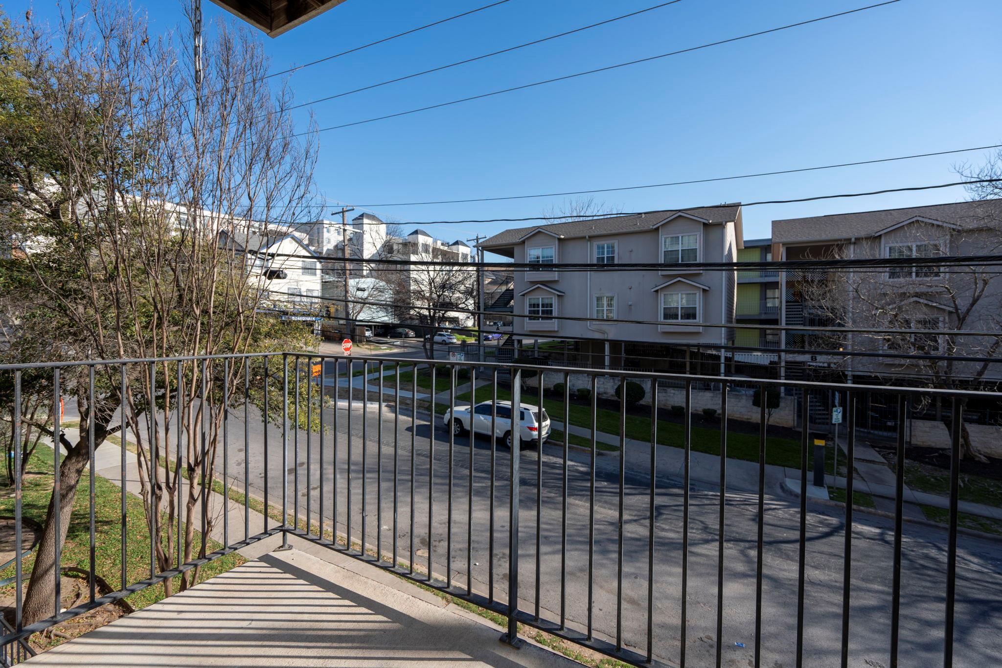 1100 W 25th St # 101, Austin, TX 78705