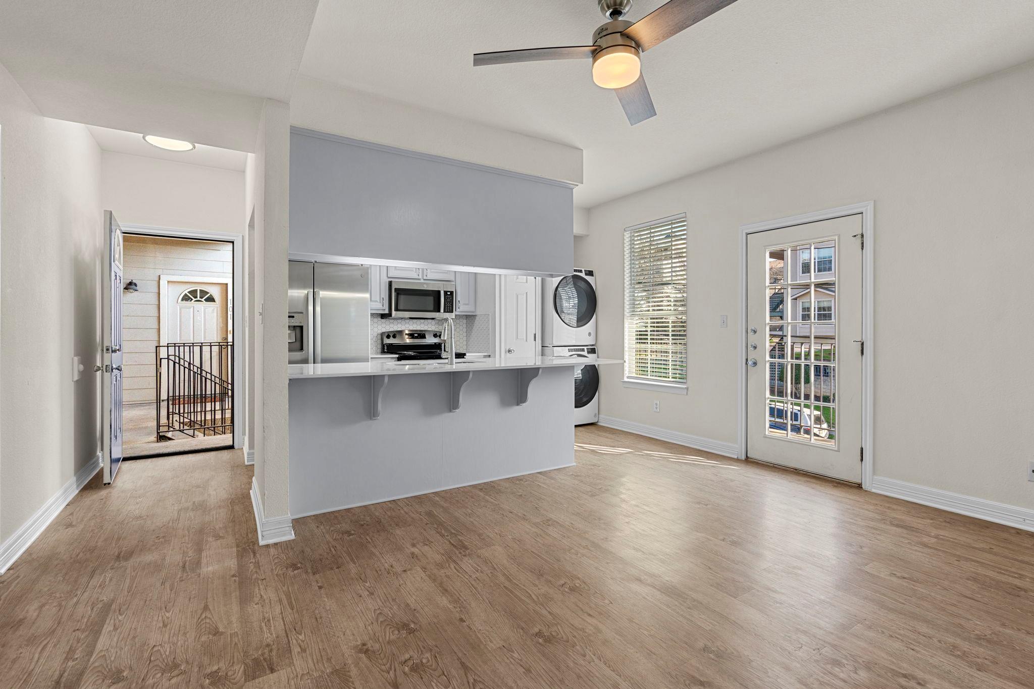 1100 W 25th St # 101, Austin, TX 78705