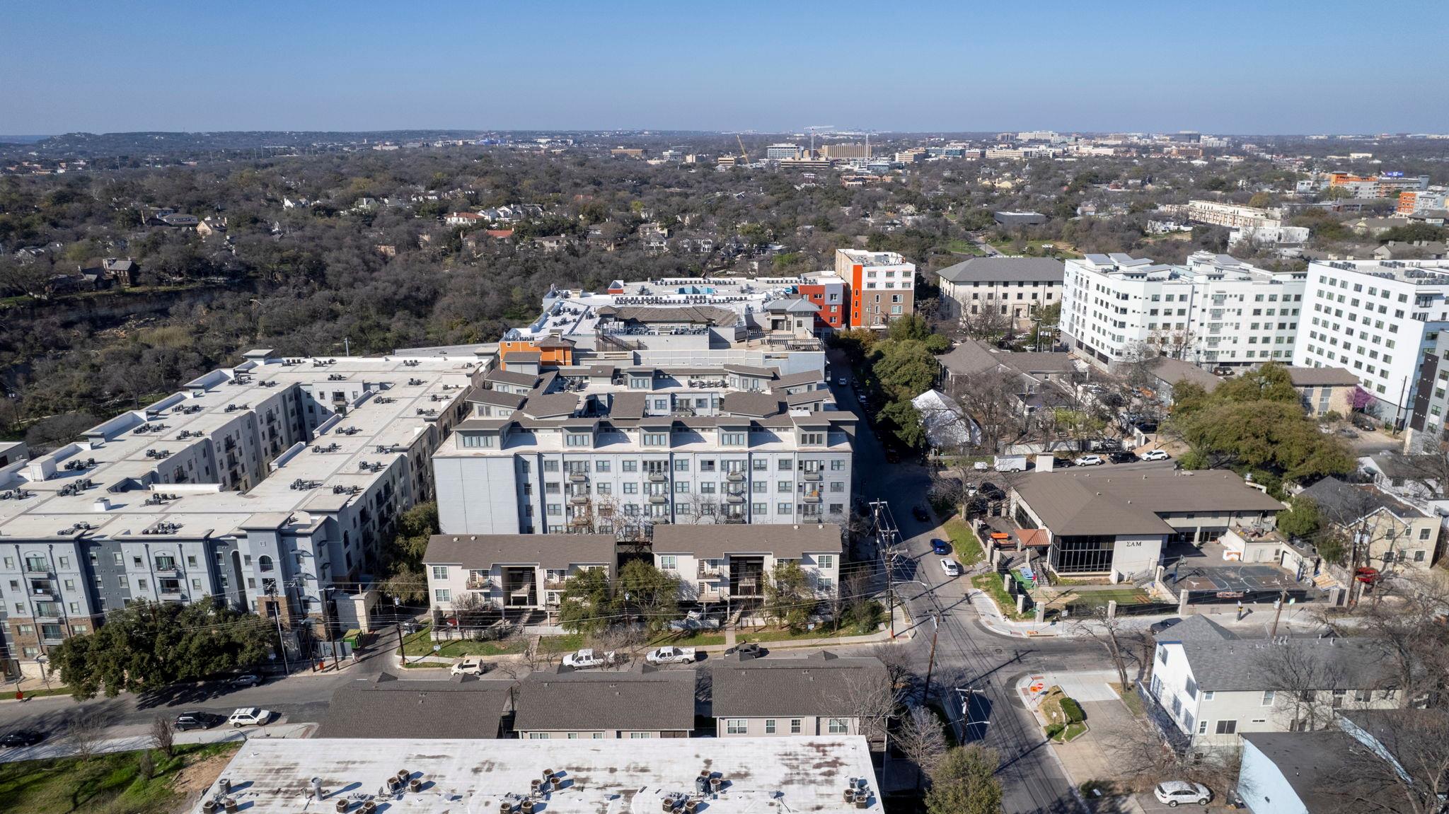 1100 W 25th St # 101, Austin, TX 78705