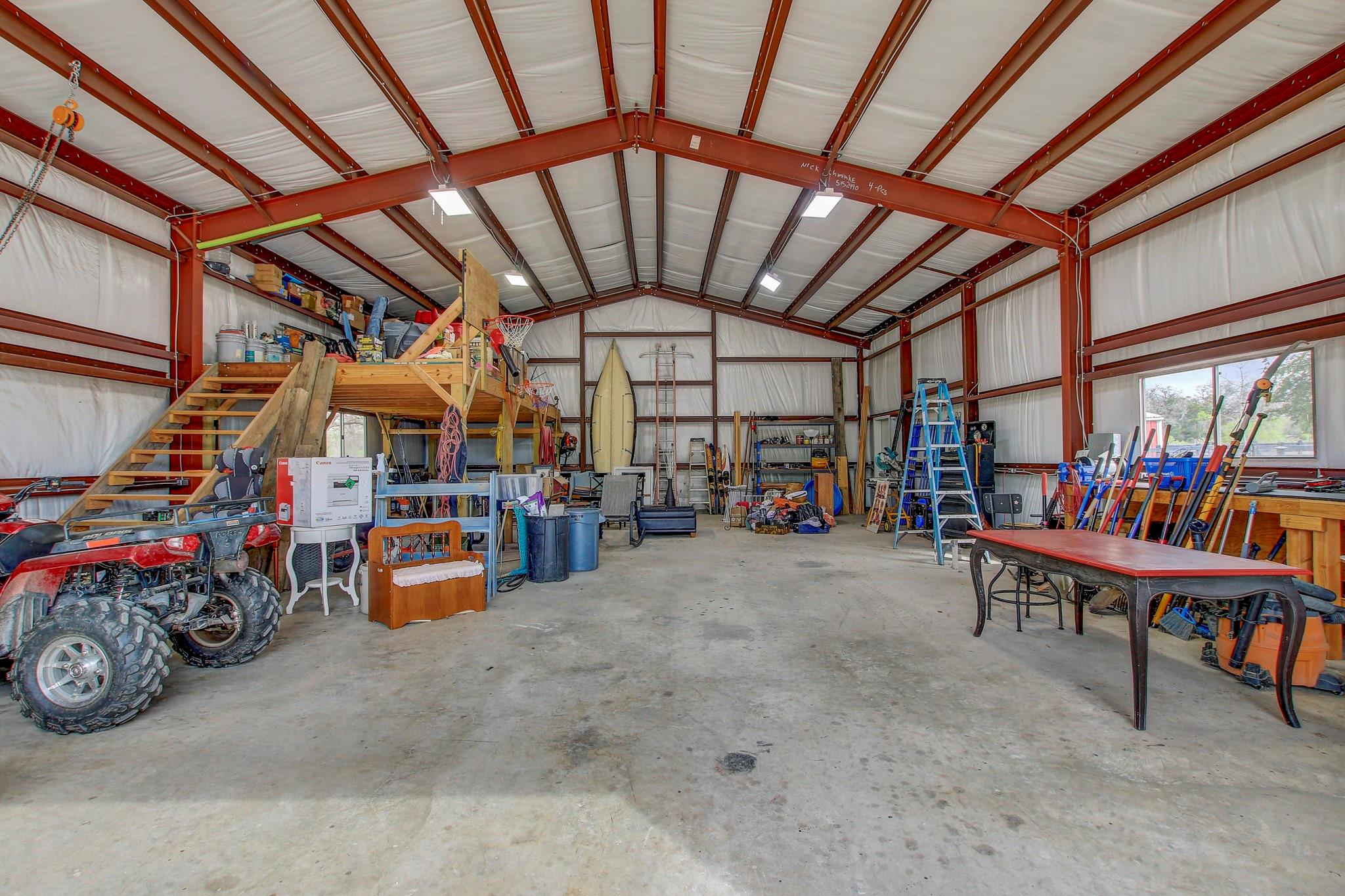 196 Milam Ln, Bastrop, TX 78602