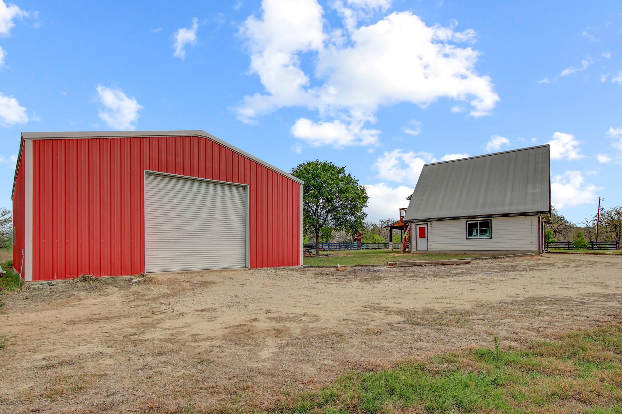 196 Milam Ln, Bastrop, TX 78602