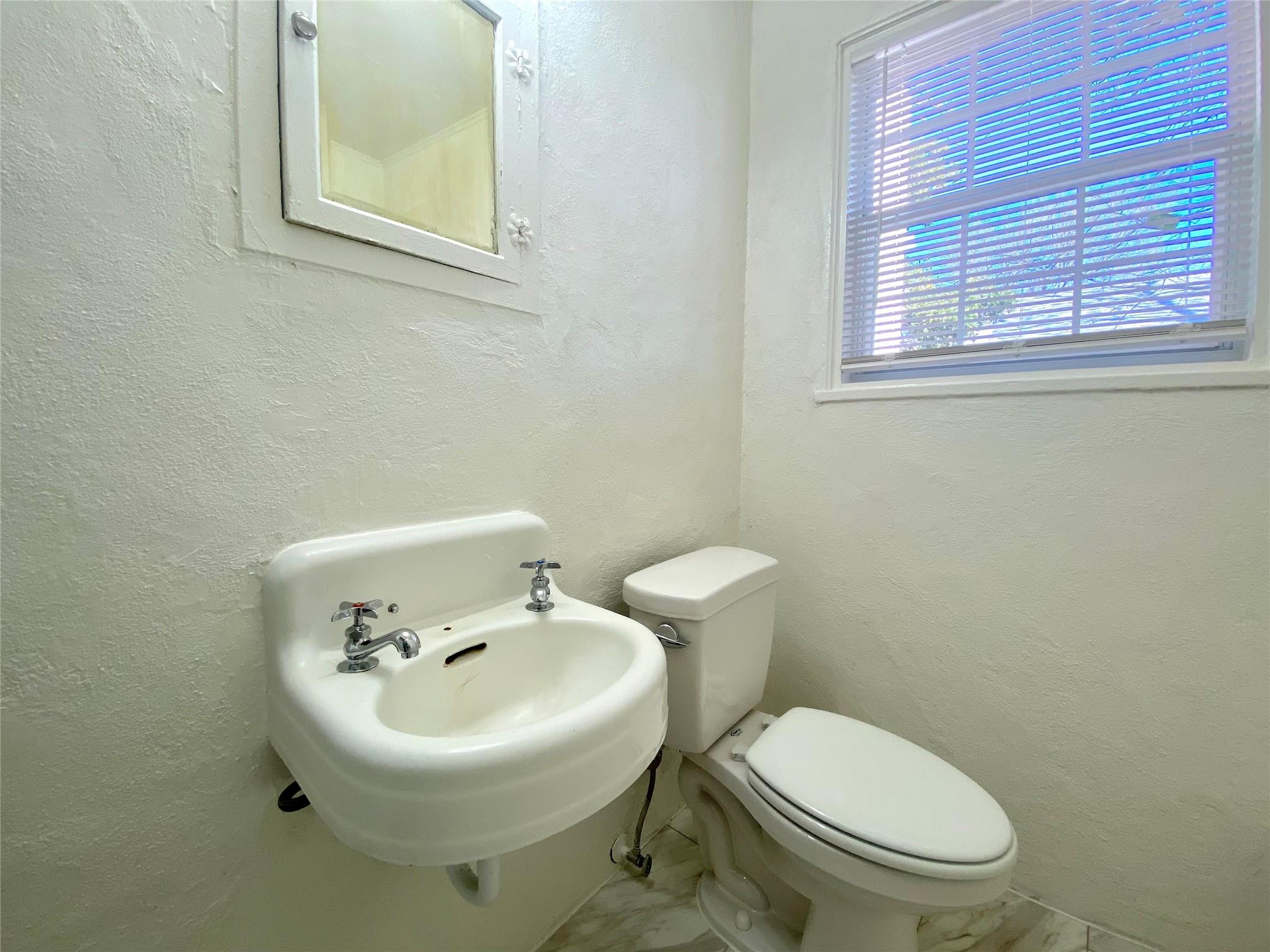 5009 Avenue G Ave # A, Austin, TX 78751