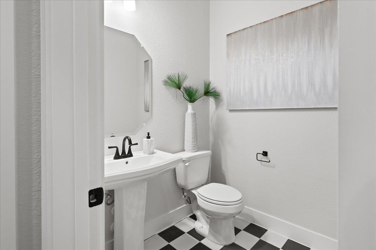 209 Firethorn Rd, Marble Falls, TX 78654