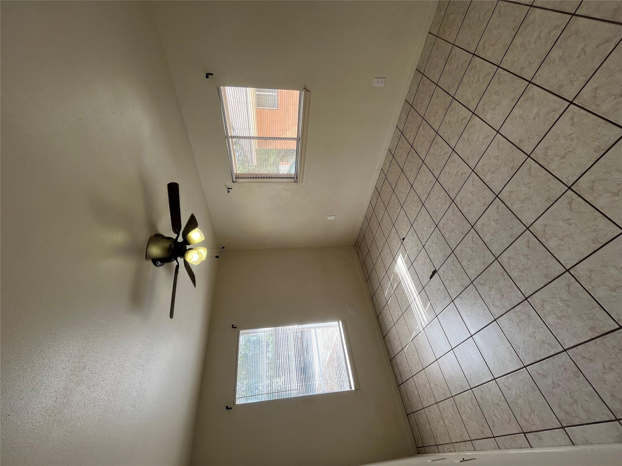 1002 HILLYER St, San Marcos, TX 78666