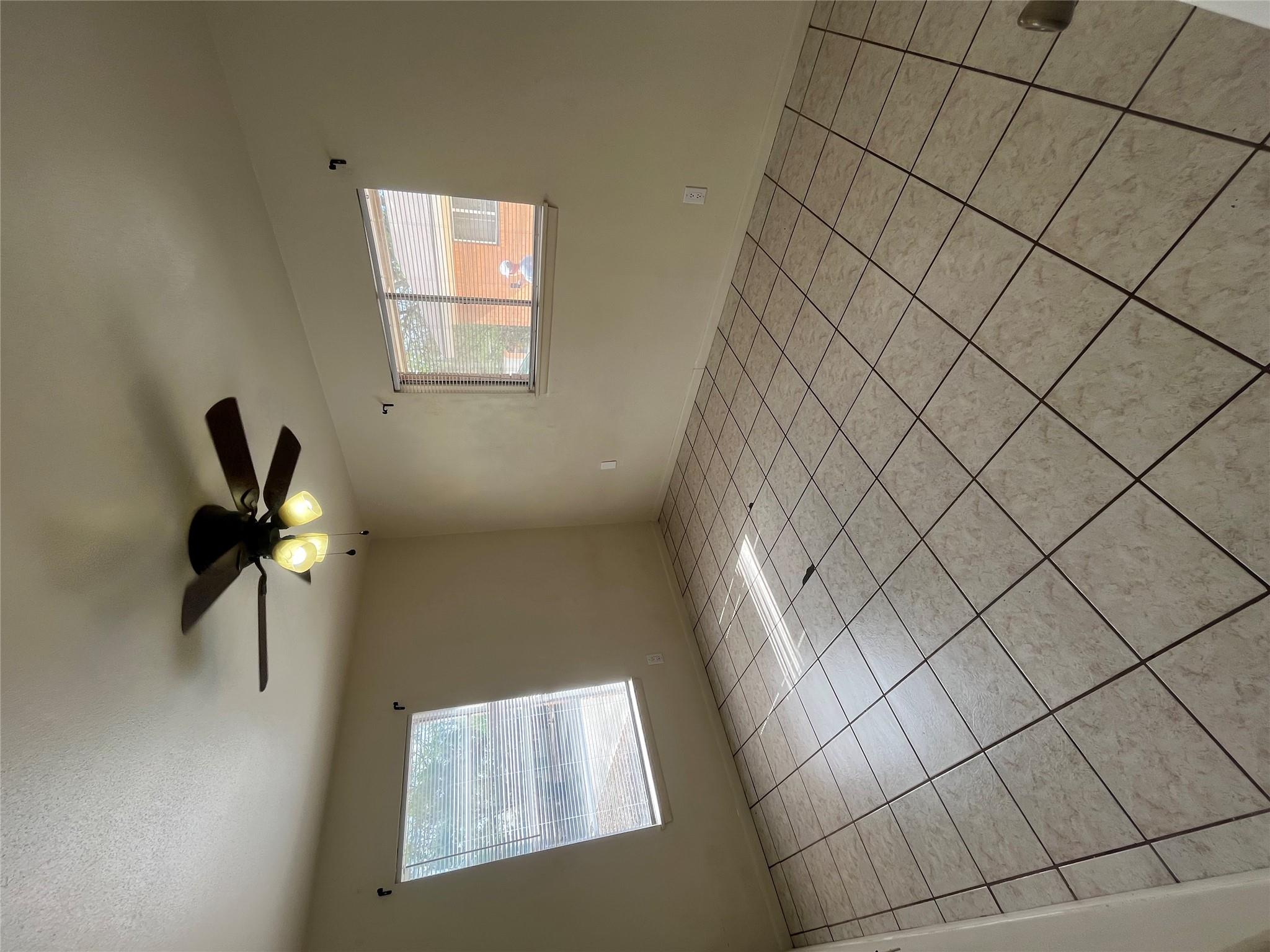 1002 HILLYER St, San Marcos, TX 78666