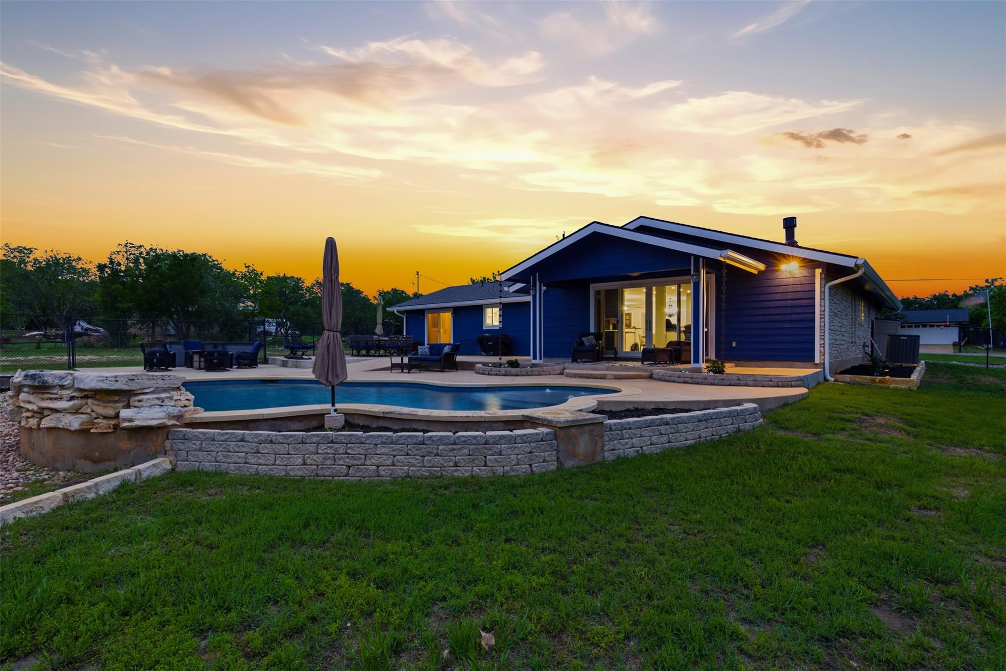 207 Cardinal Ln, Cedar Park, TX 78613