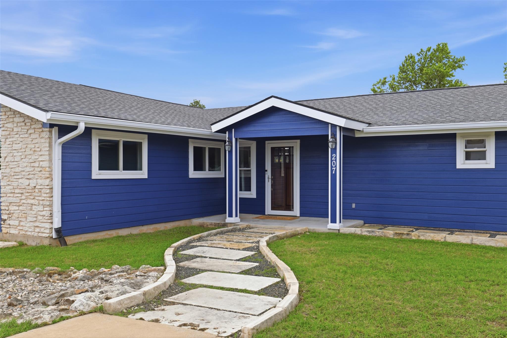 207 Cardinal Ln, Cedar Park, TX 78613