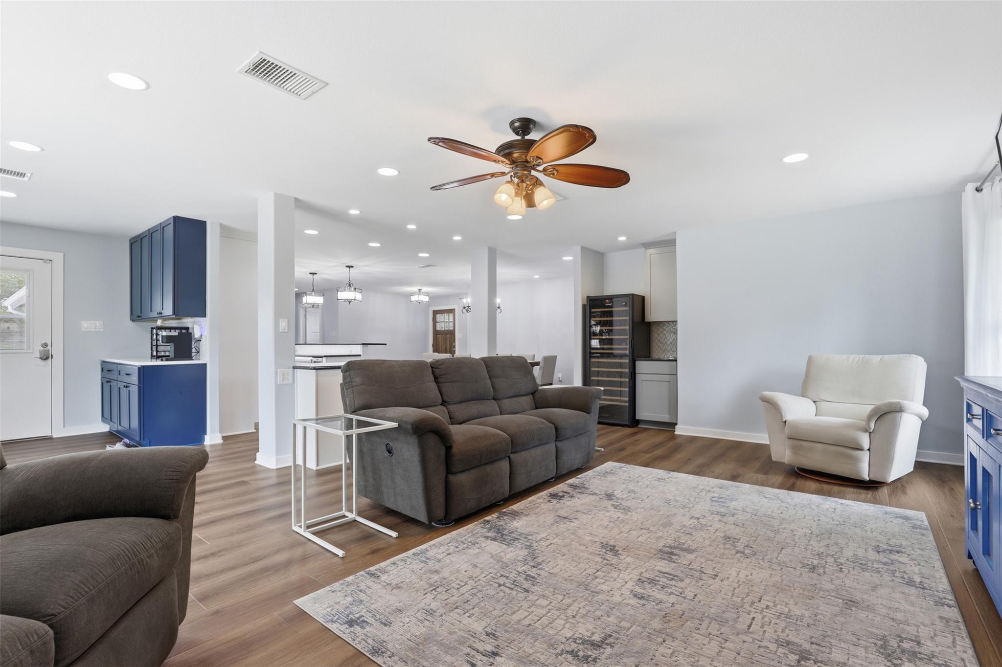 207 Cardinal Ln, Cedar Park, TX 78613