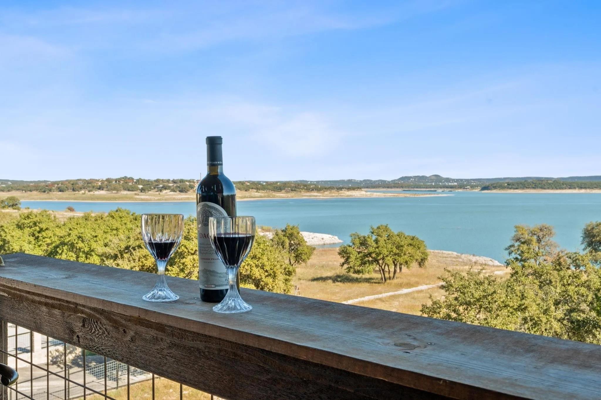 2050 Lohmans Spur Rd # 1302, Lakeway, TX 78734