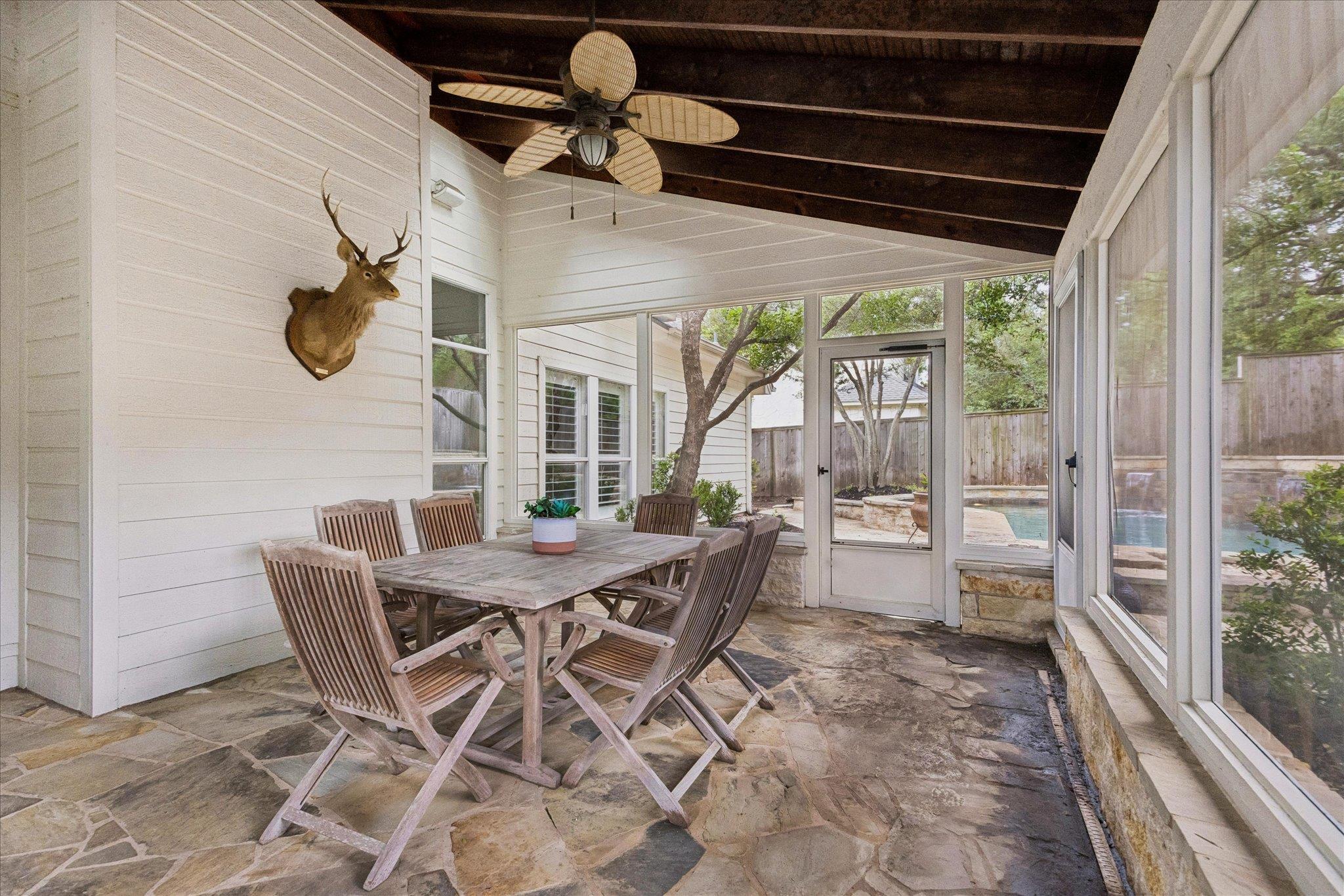 110 Copperleaf Rd, Lakeway, TX 78734