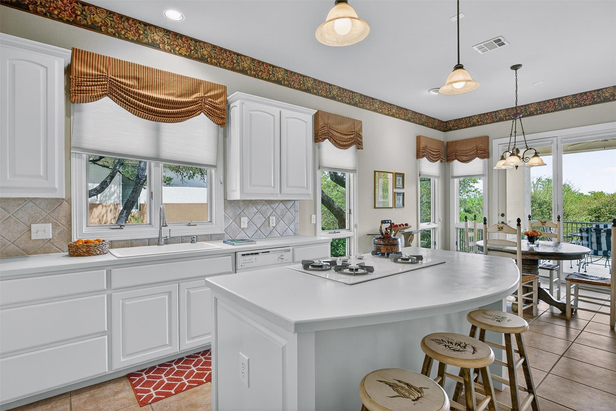 2305 BARTON CREEK Blvd # 39, Austin, TX 78735