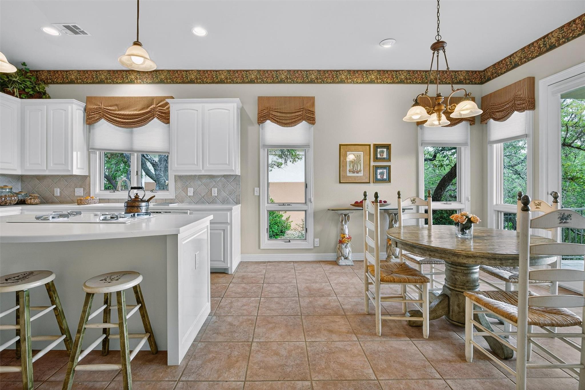 2305 BARTON CREEK Blvd # 39, Austin, TX 78735