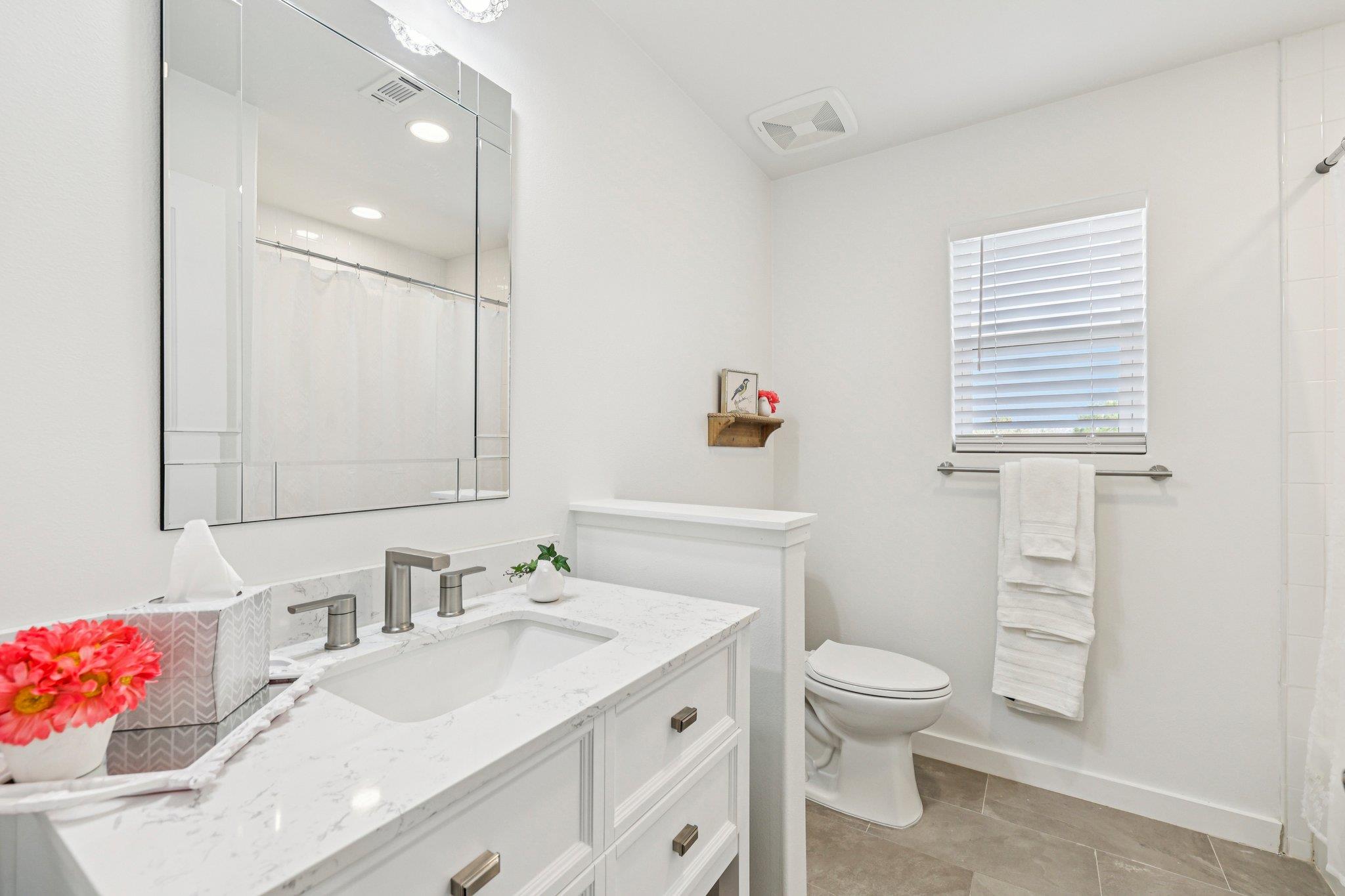 117 Golf Crest Dr # C, Wimberley, TX 78676