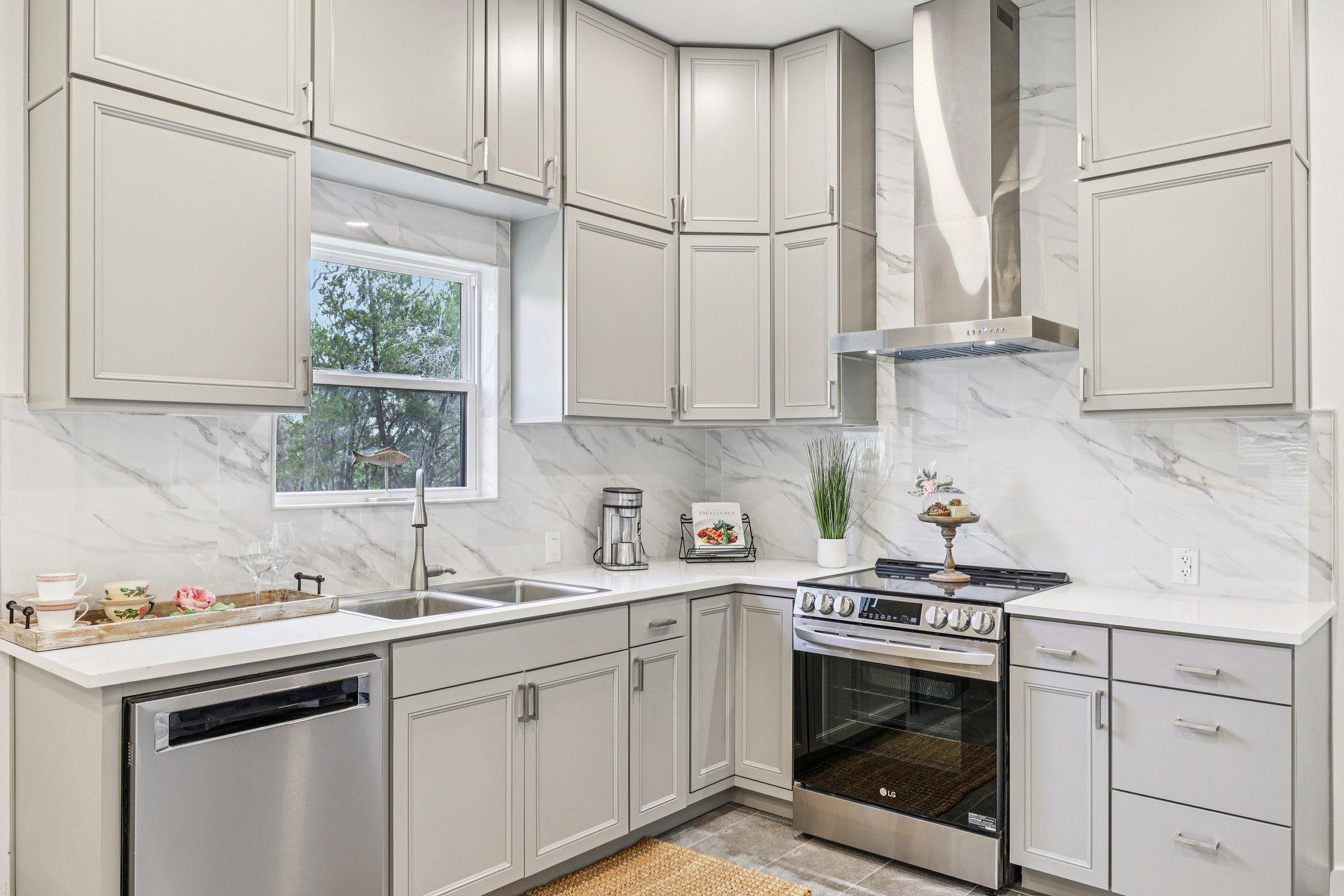 117 Golf Crest Dr # C, Wimberley, TX 78676