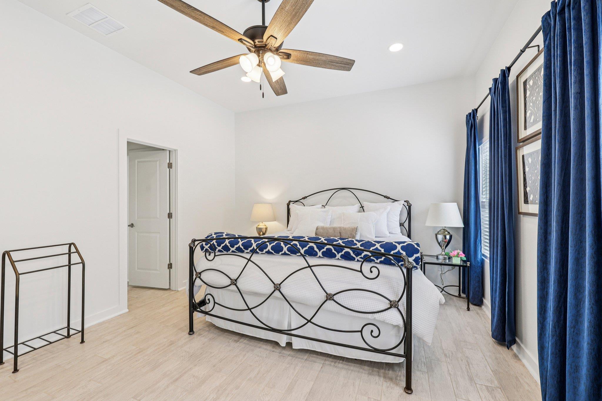 117 Golf Crest Dr # C, Wimberley, TX 78676