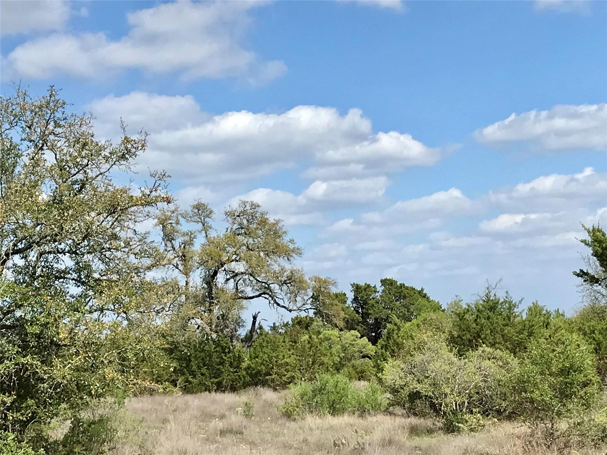 970-B 32, San Marcos, TX 78666