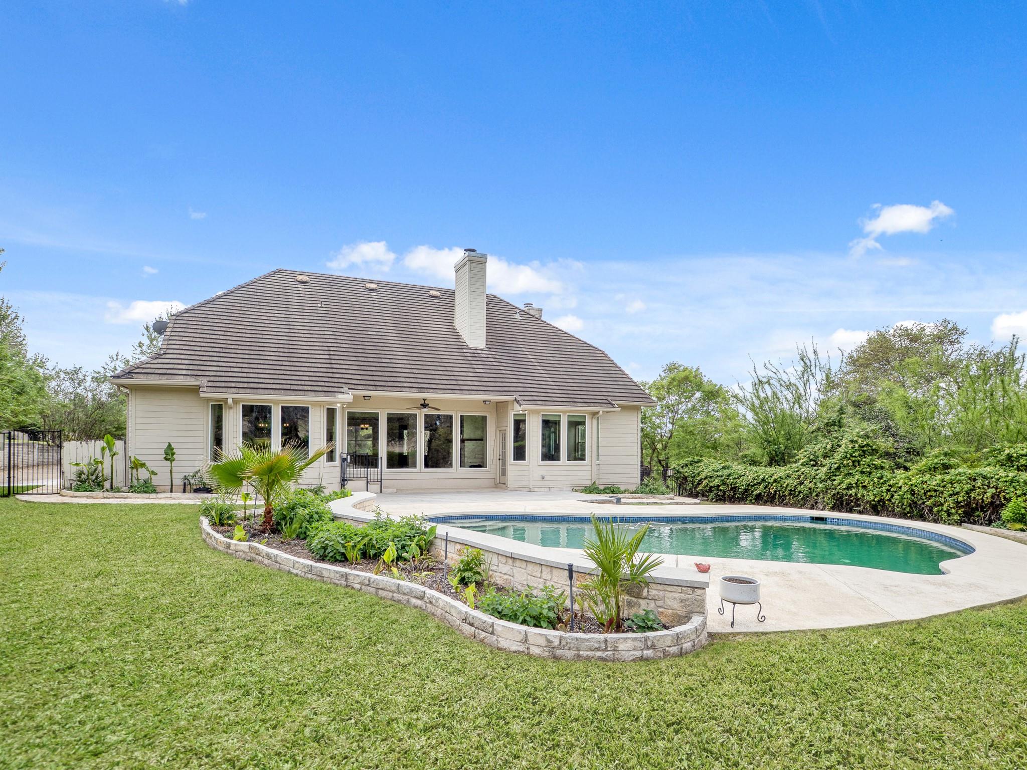 1710 Lakeway Blvd, Lakeway, TX 78734