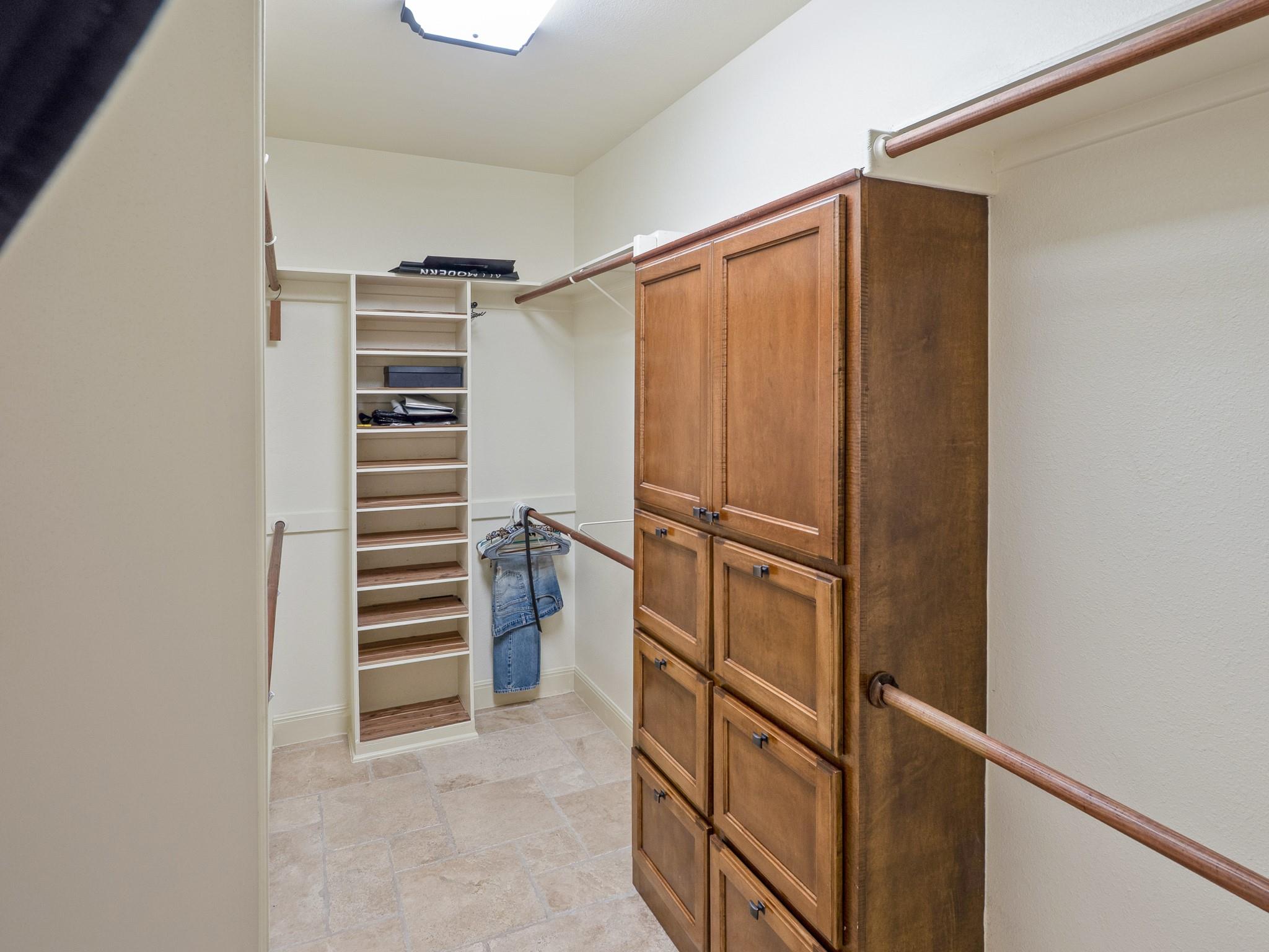 1710 Lakeway Blvd, Lakeway, TX 78734