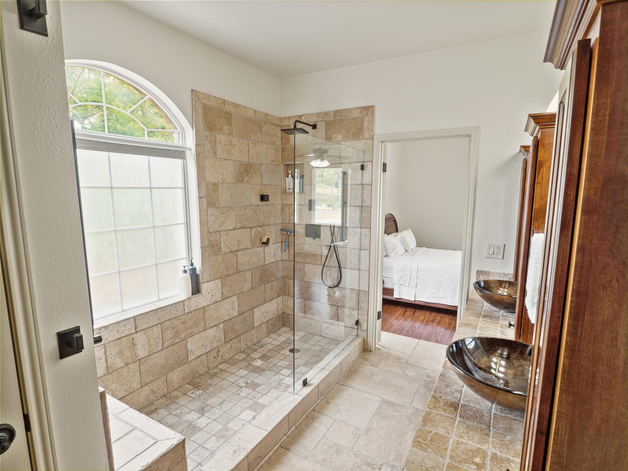 1710 Lakeway Blvd, Lakeway, TX 78734