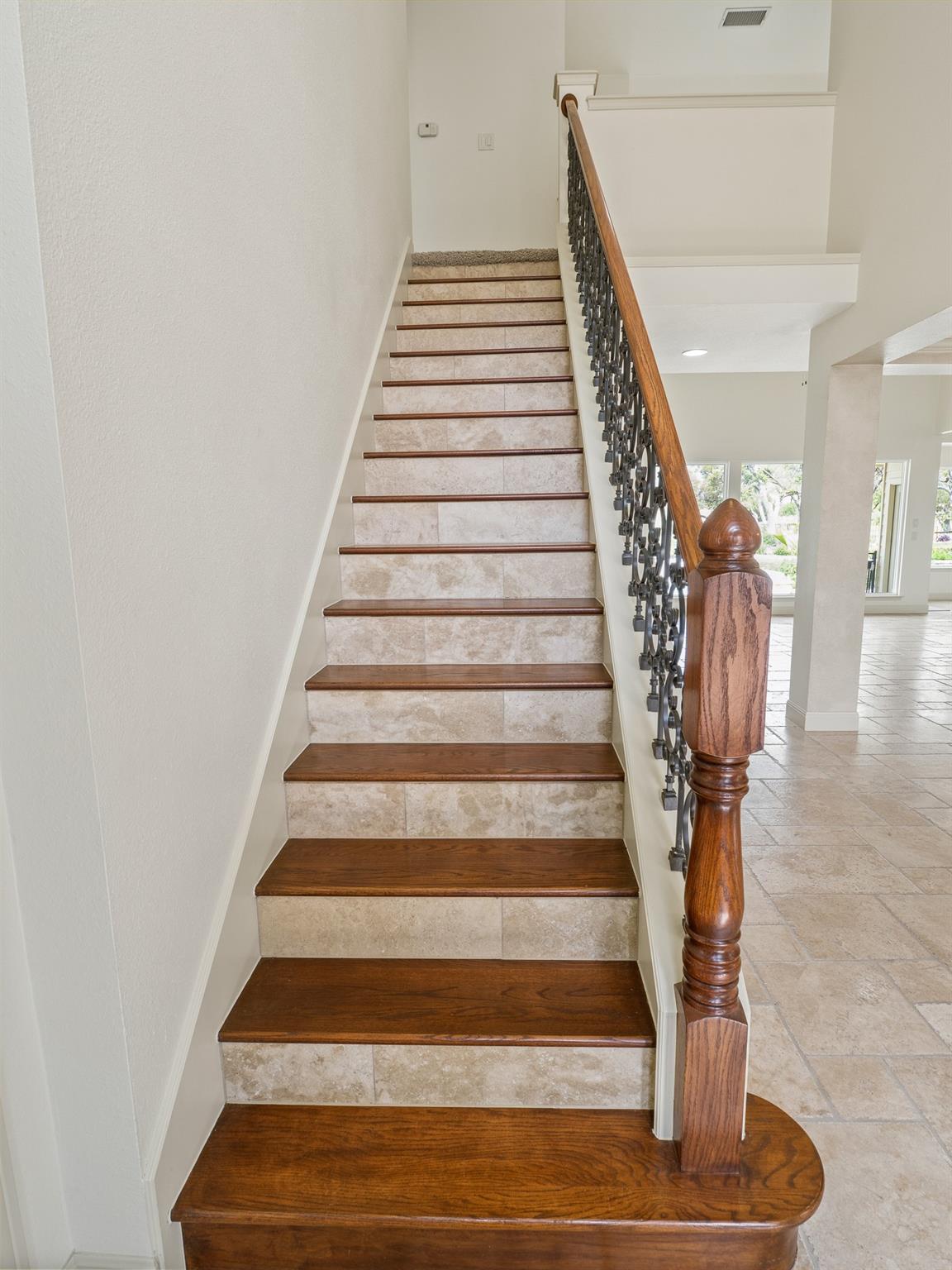 1710 Lakeway Blvd, Lakeway, TX 78734