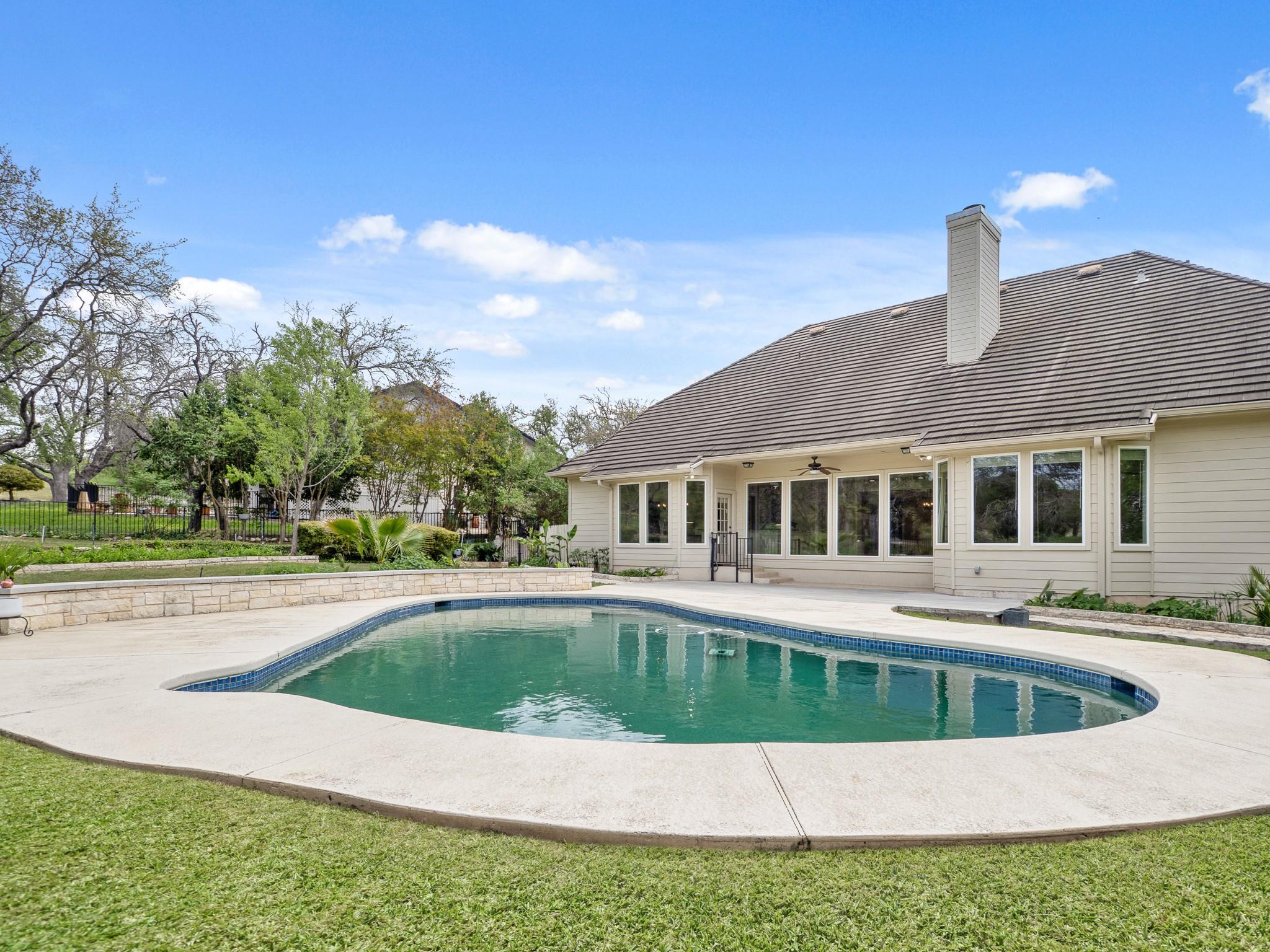 1710 Lakeway Blvd, Lakeway, TX 78734