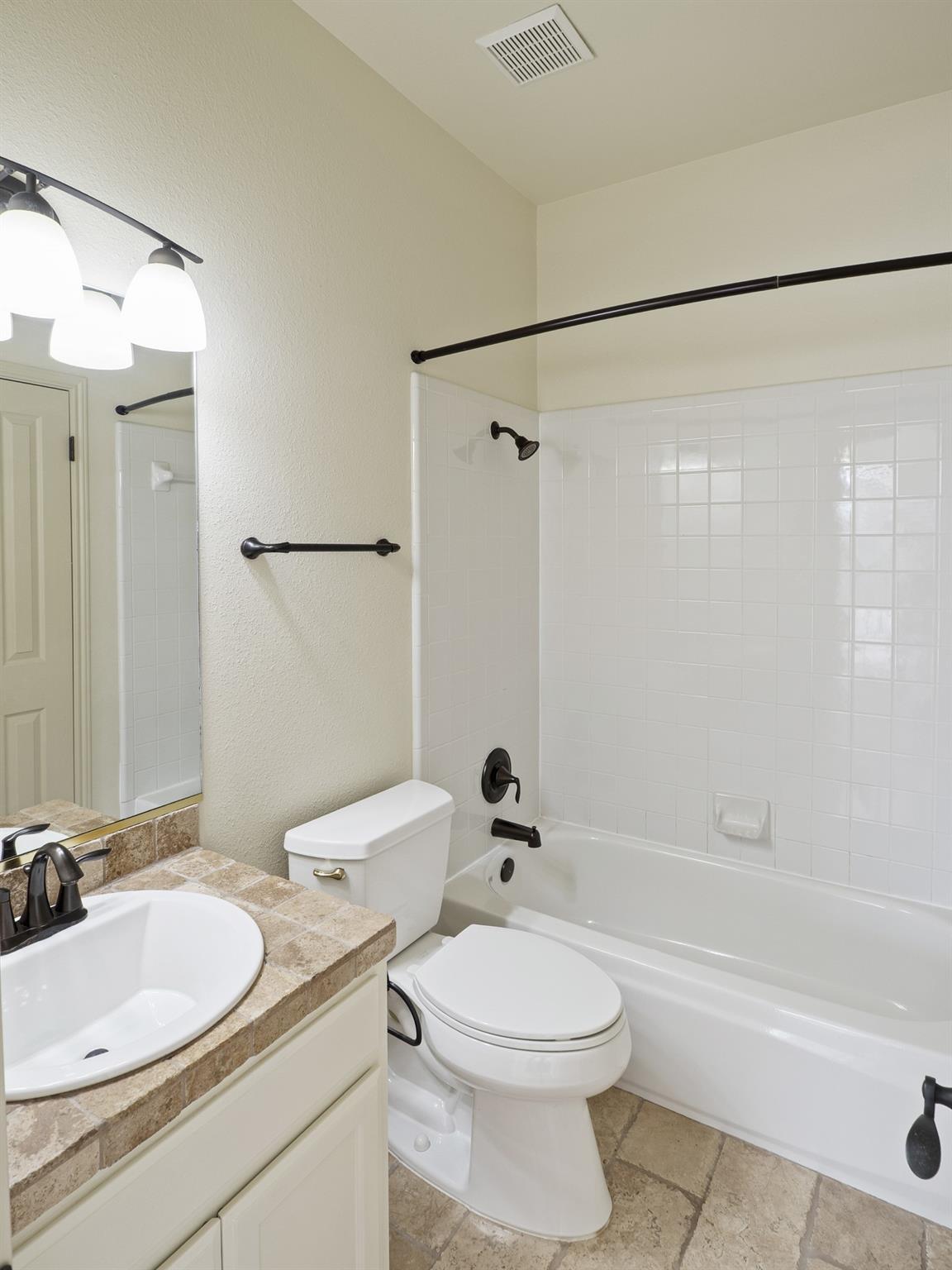 1710 Lakeway Blvd, Lakeway, TX 78734