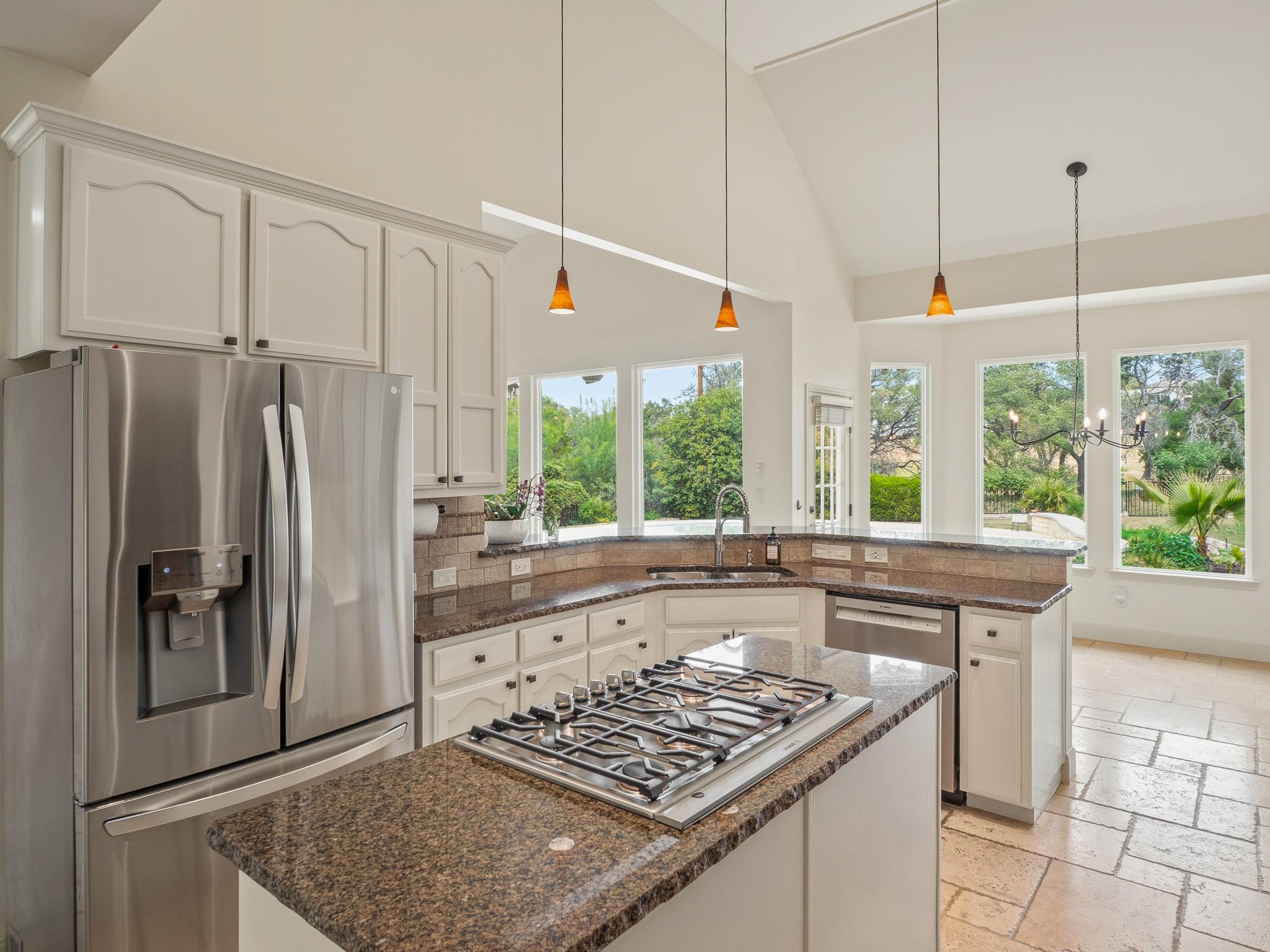 1710 Lakeway Blvd, Lakeway, TX 78734