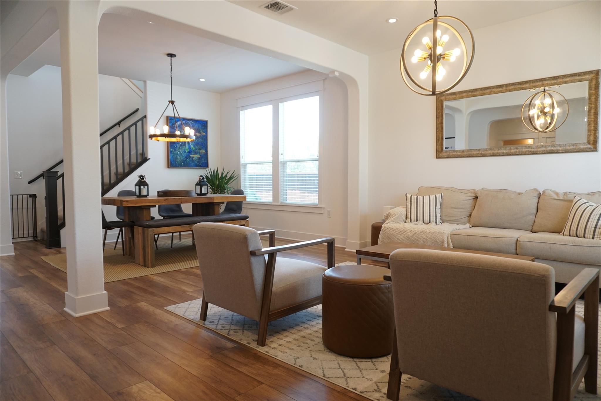 8604 Capitol View Dr, Austin, TX 78747